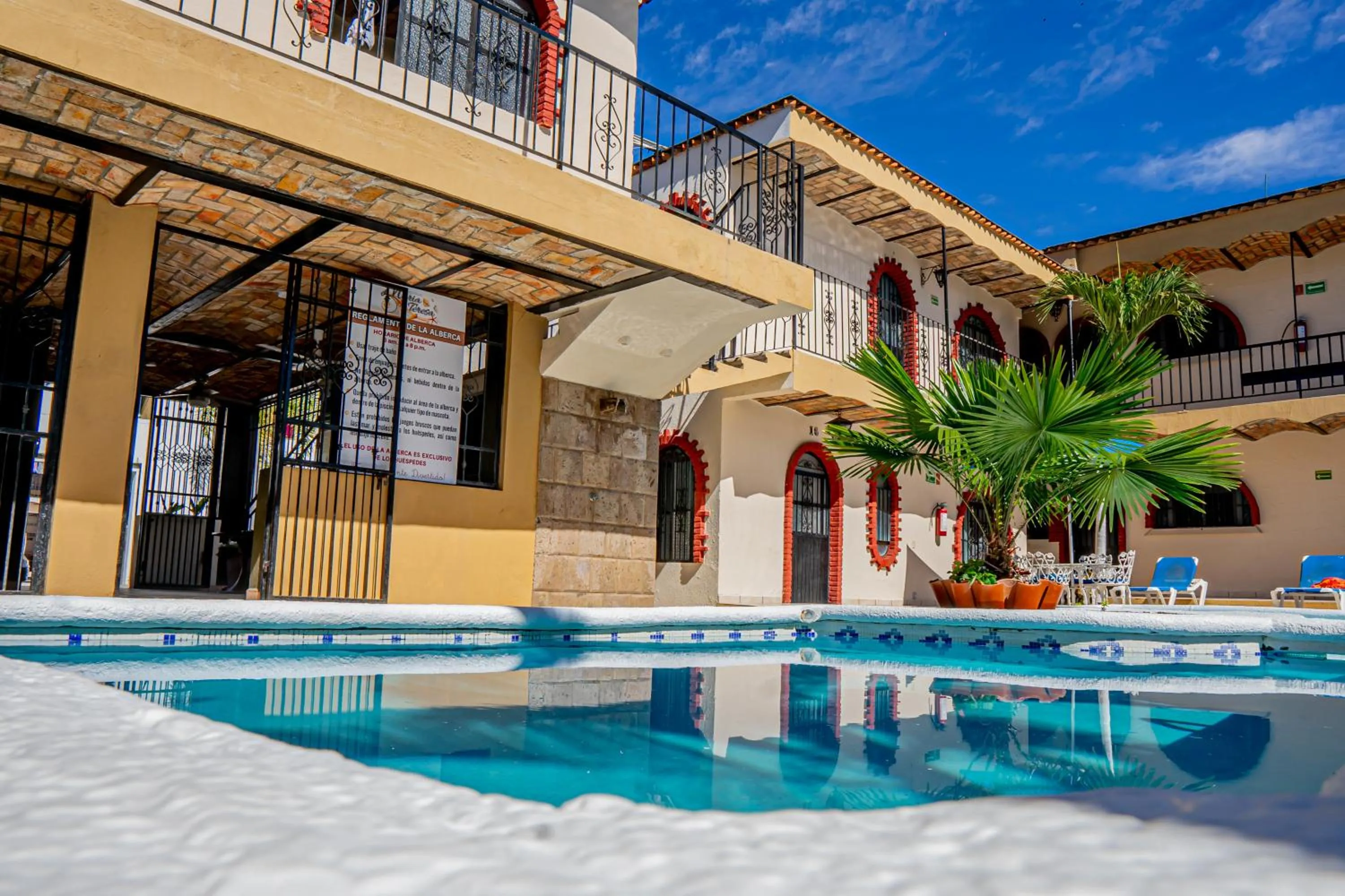 Swimming pool in Bungalows Maria Teresa