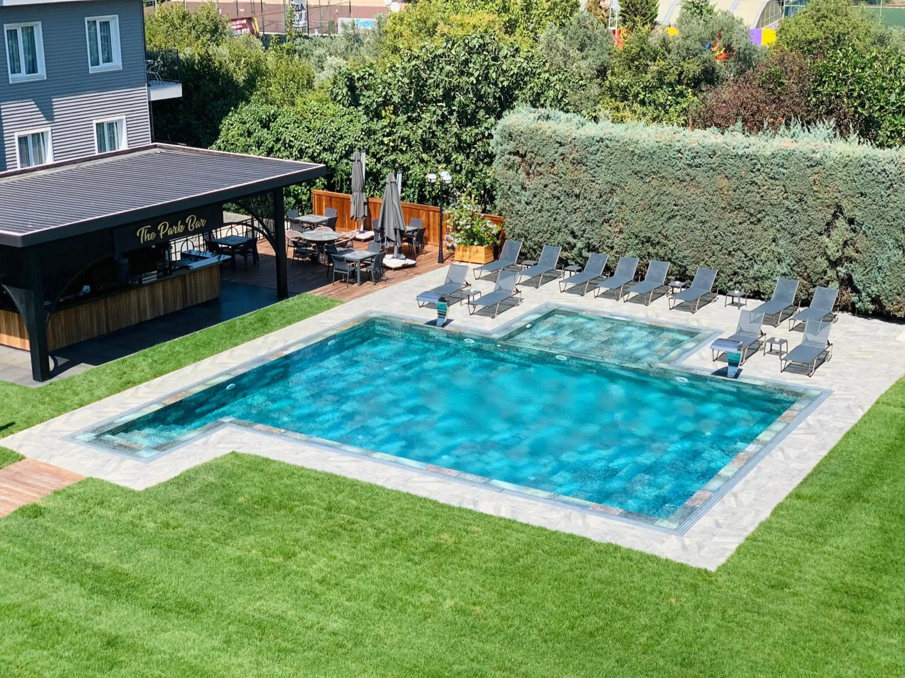 Garden view in Istanbul Park Hotel