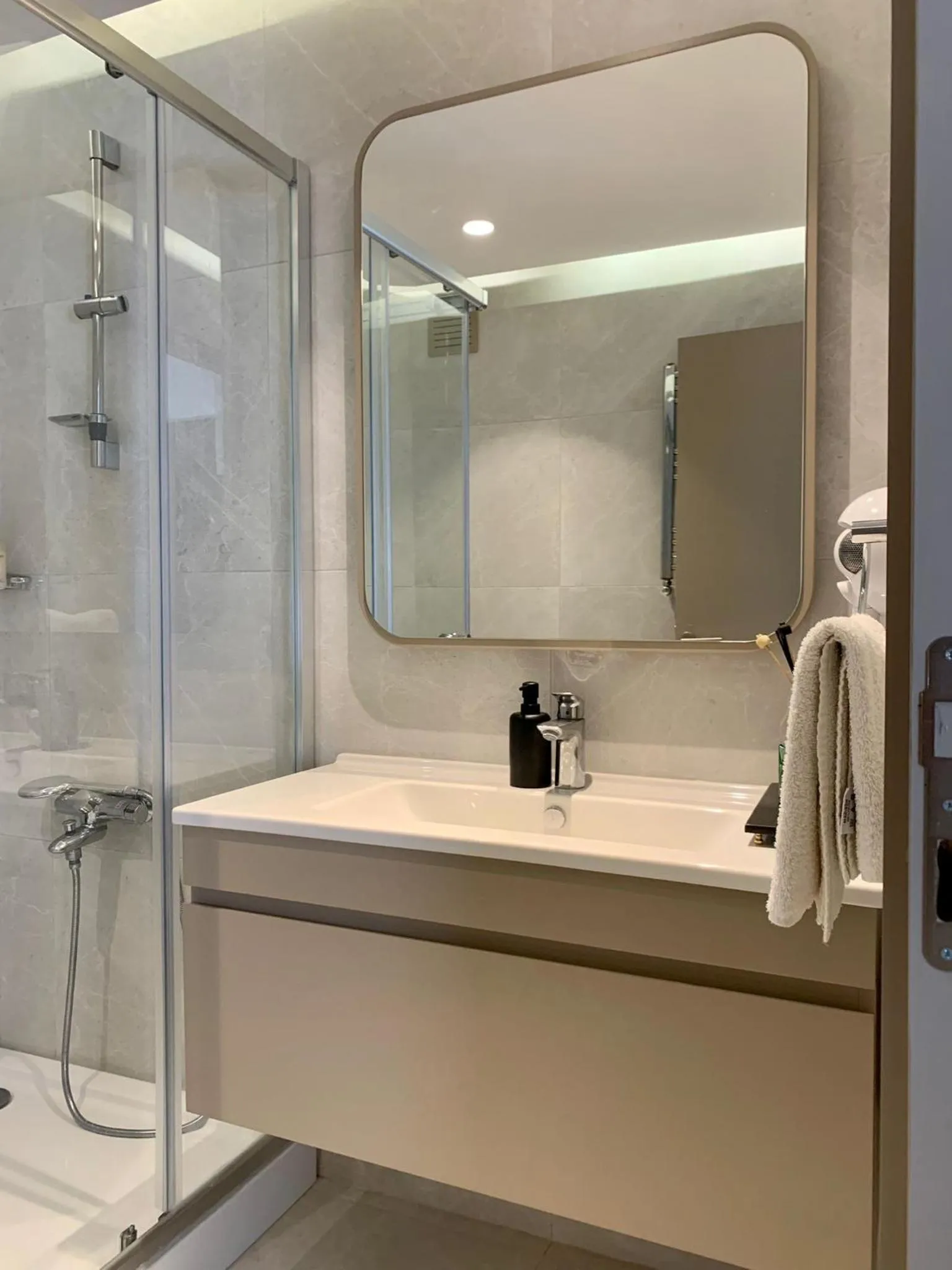 Bathroom in Istanbul Park Hotel