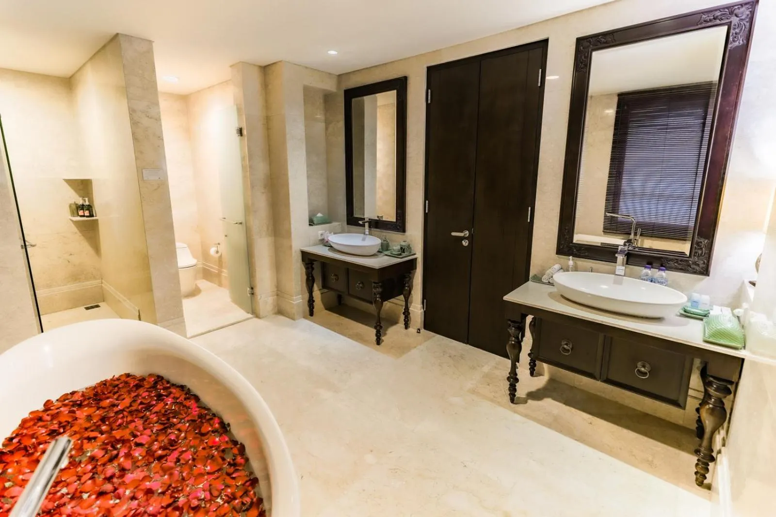 Bed in Villa Deh Simba at Ayana With Private Pool