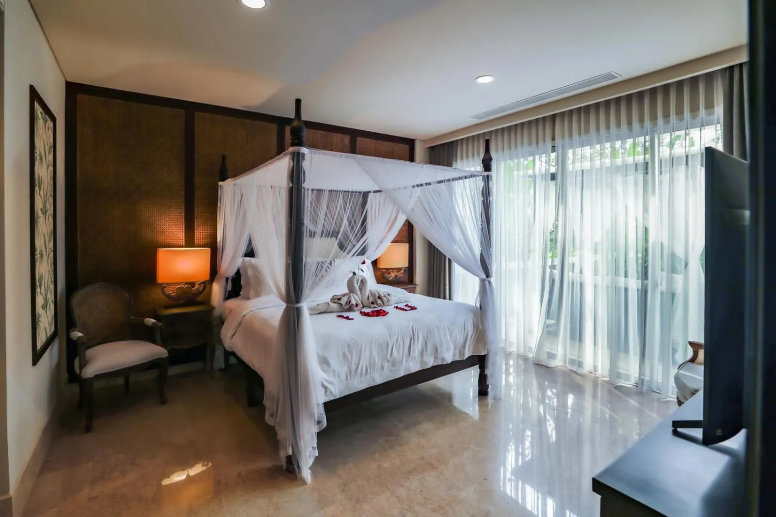 Bed in Villa Deh Simba at Ayana With Private Pool