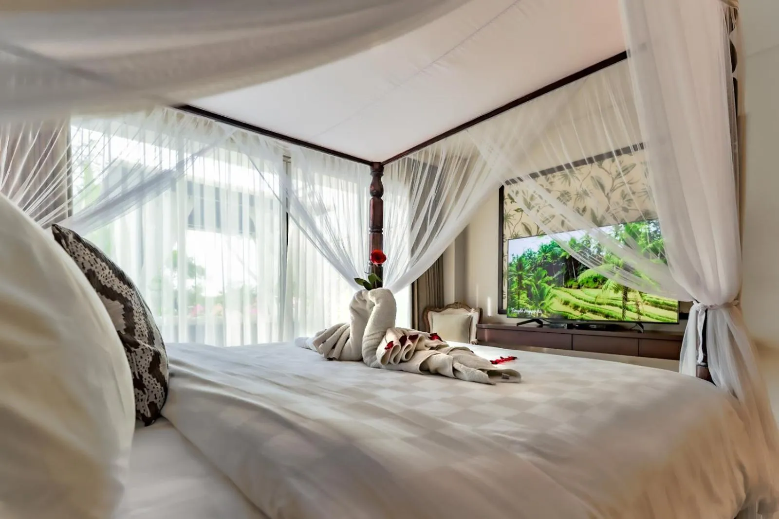 Bed in Villa Deh Simba at Ayana With Private Pool