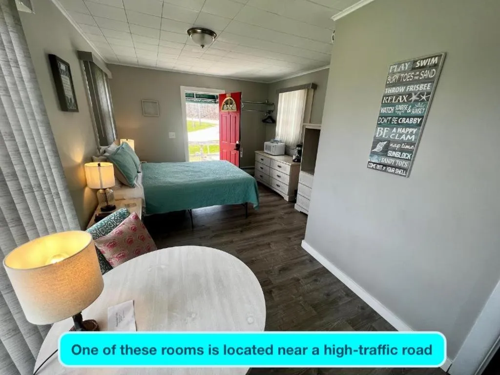 Bed in Claddagh Motel & Suites