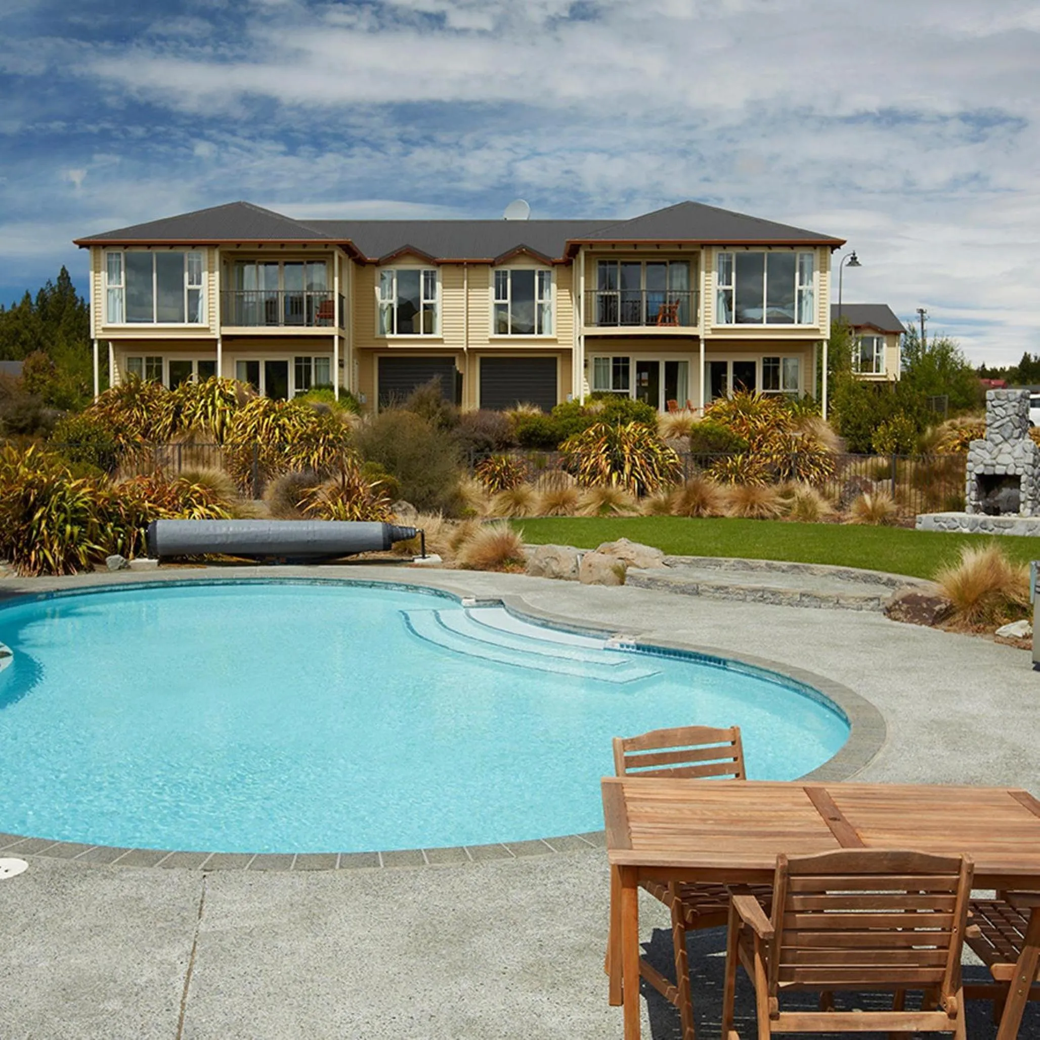 Facade/entrance in Mantra Lake Tekapo