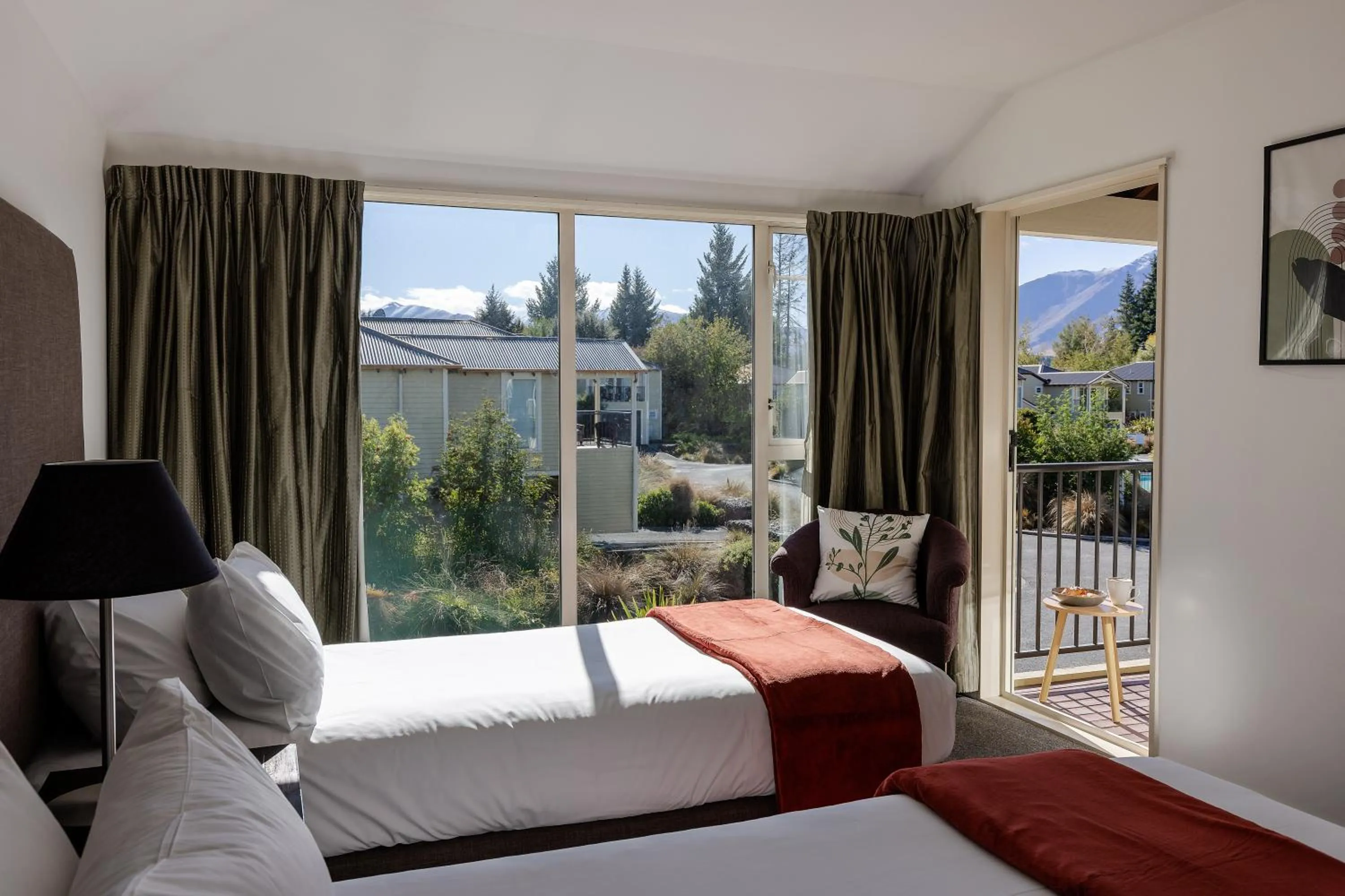 Bedroom, Bed in Mantra Lake Tekapo