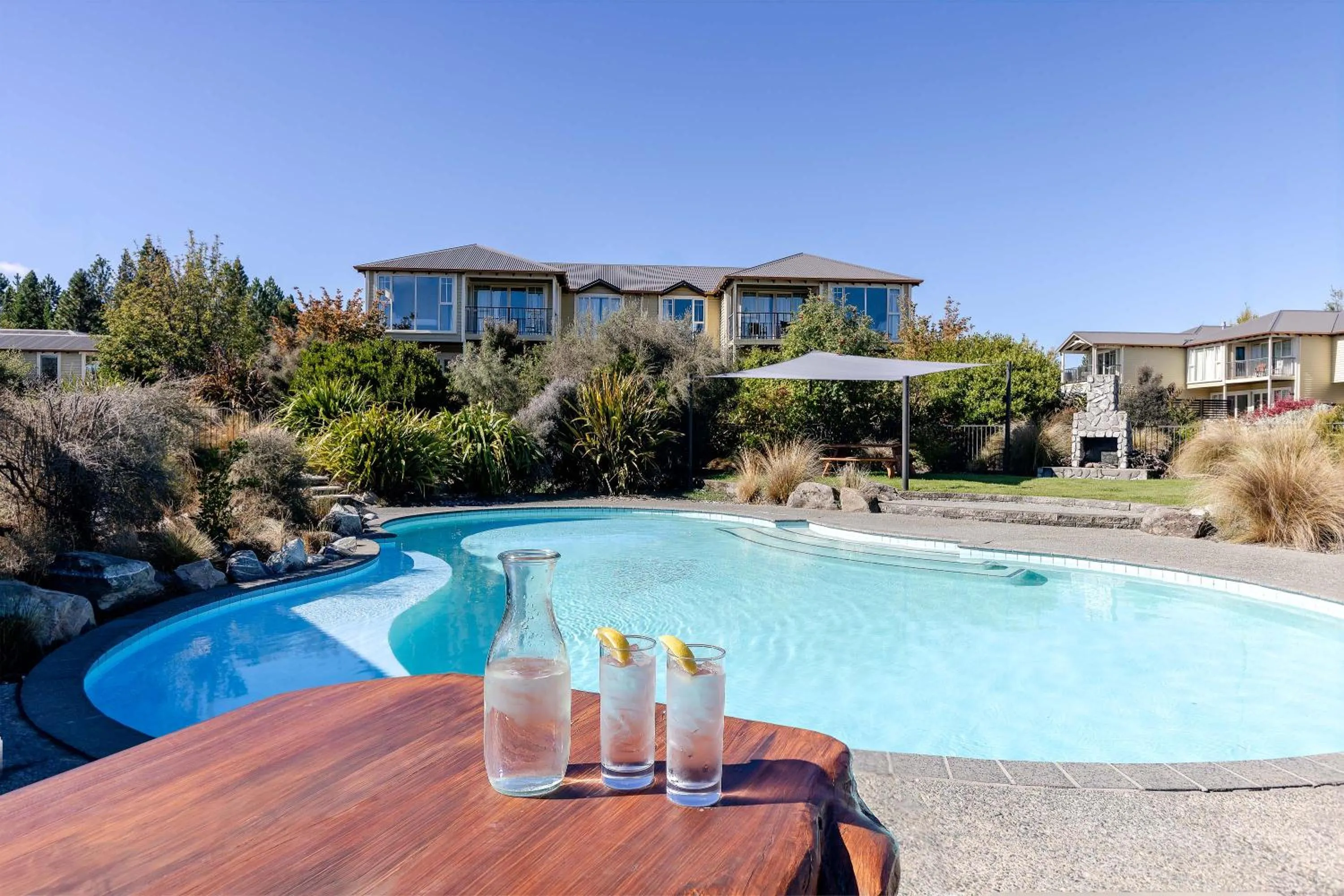 Swimming pool in Mantra Lake Tekapo