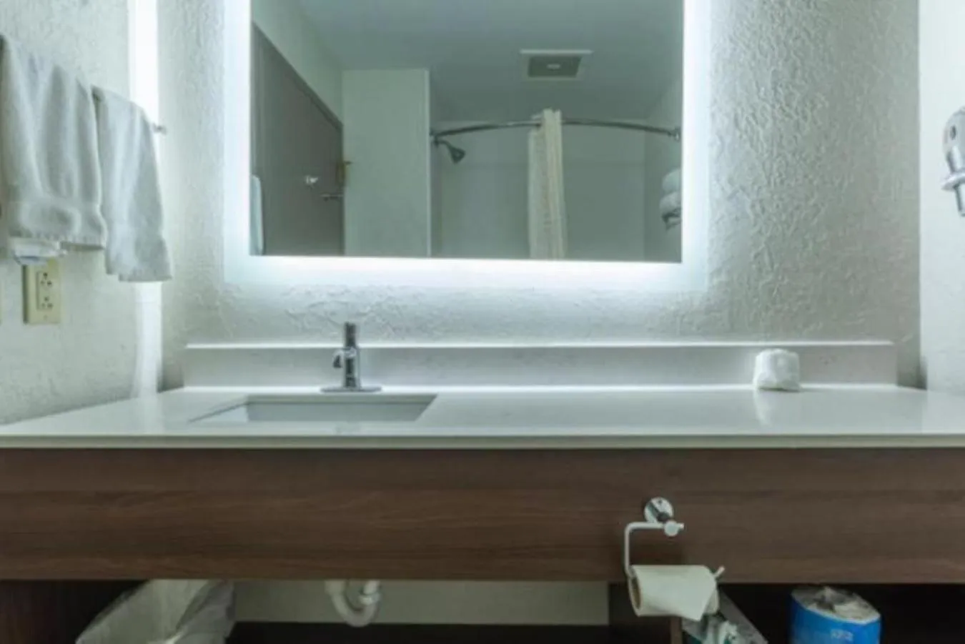 Bathroom in Lancaster Inn & Suites