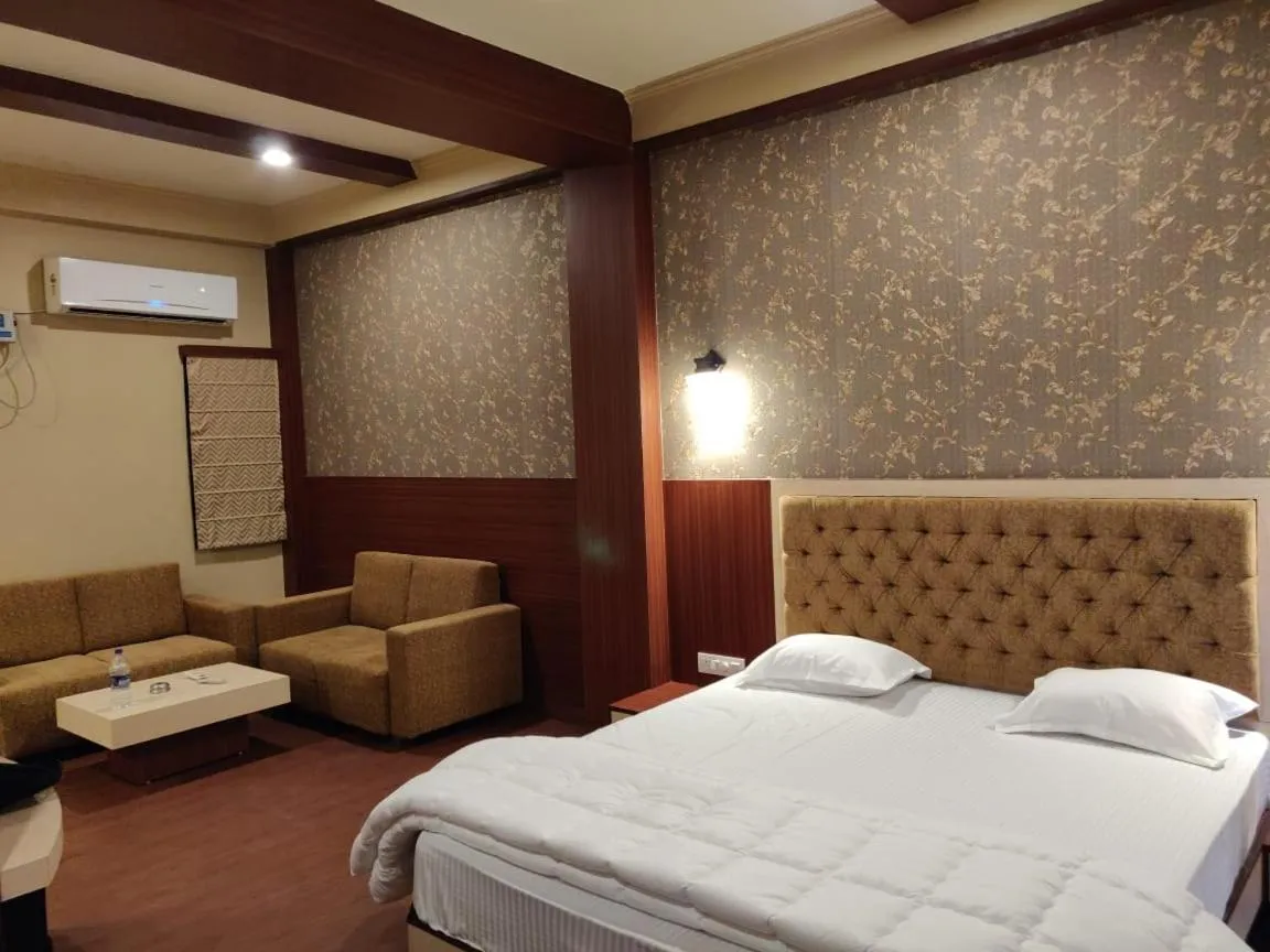 Bed in Backpackers Park Varanasi