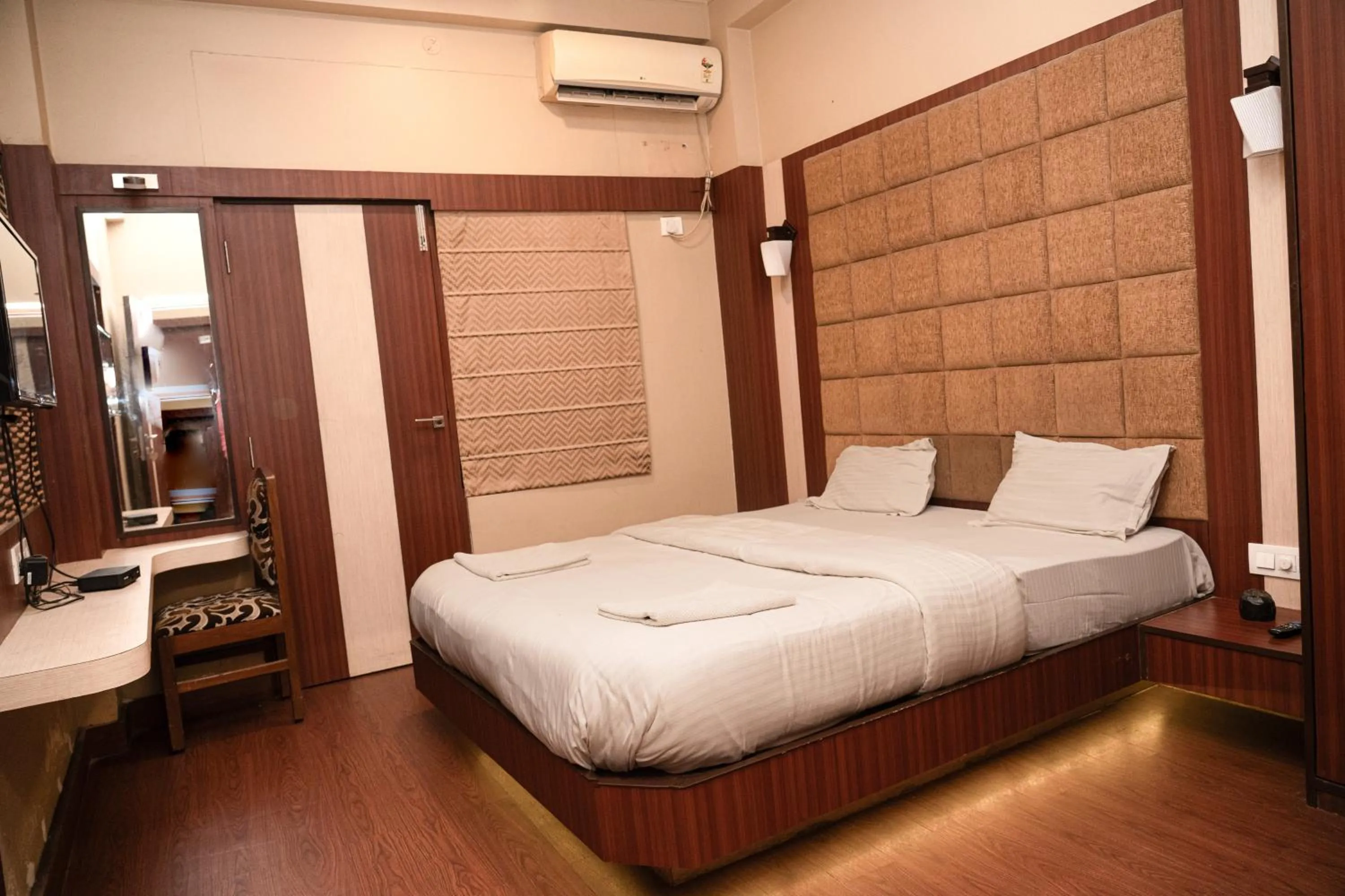 Bed in Backpackers Park Varanasi