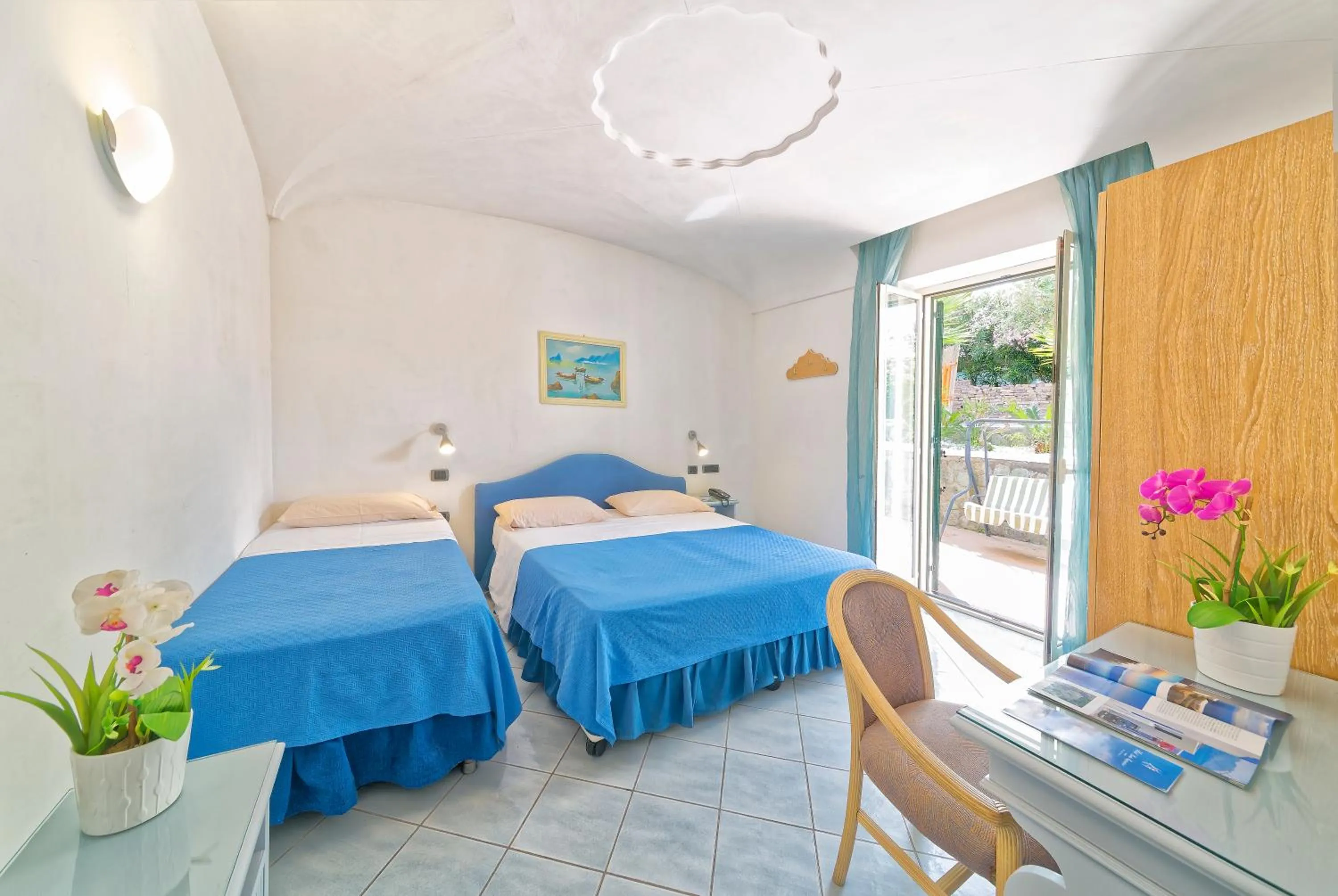 Bed in Hotel Punta Imperatore