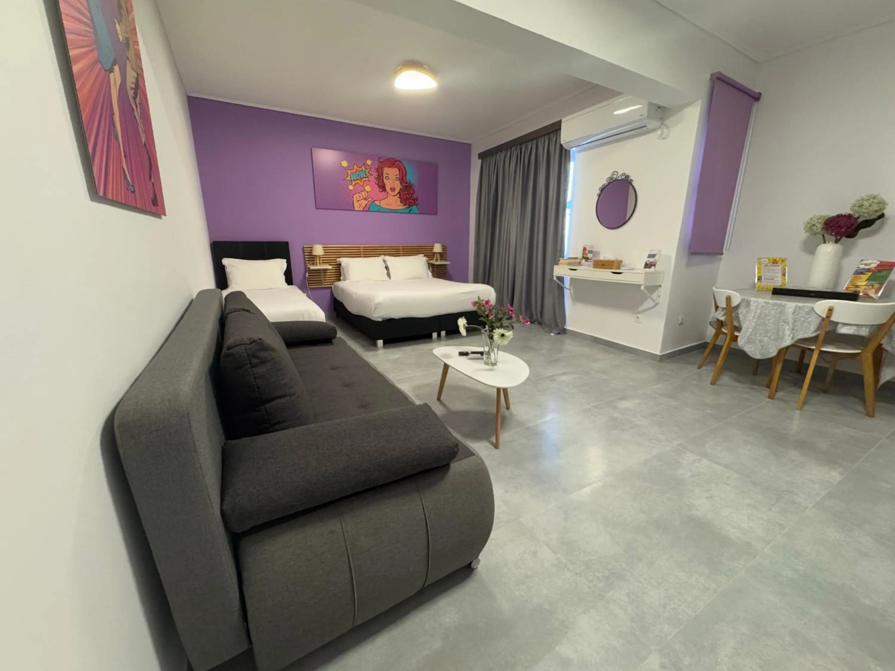 Photo of the whole room in Connect Suites