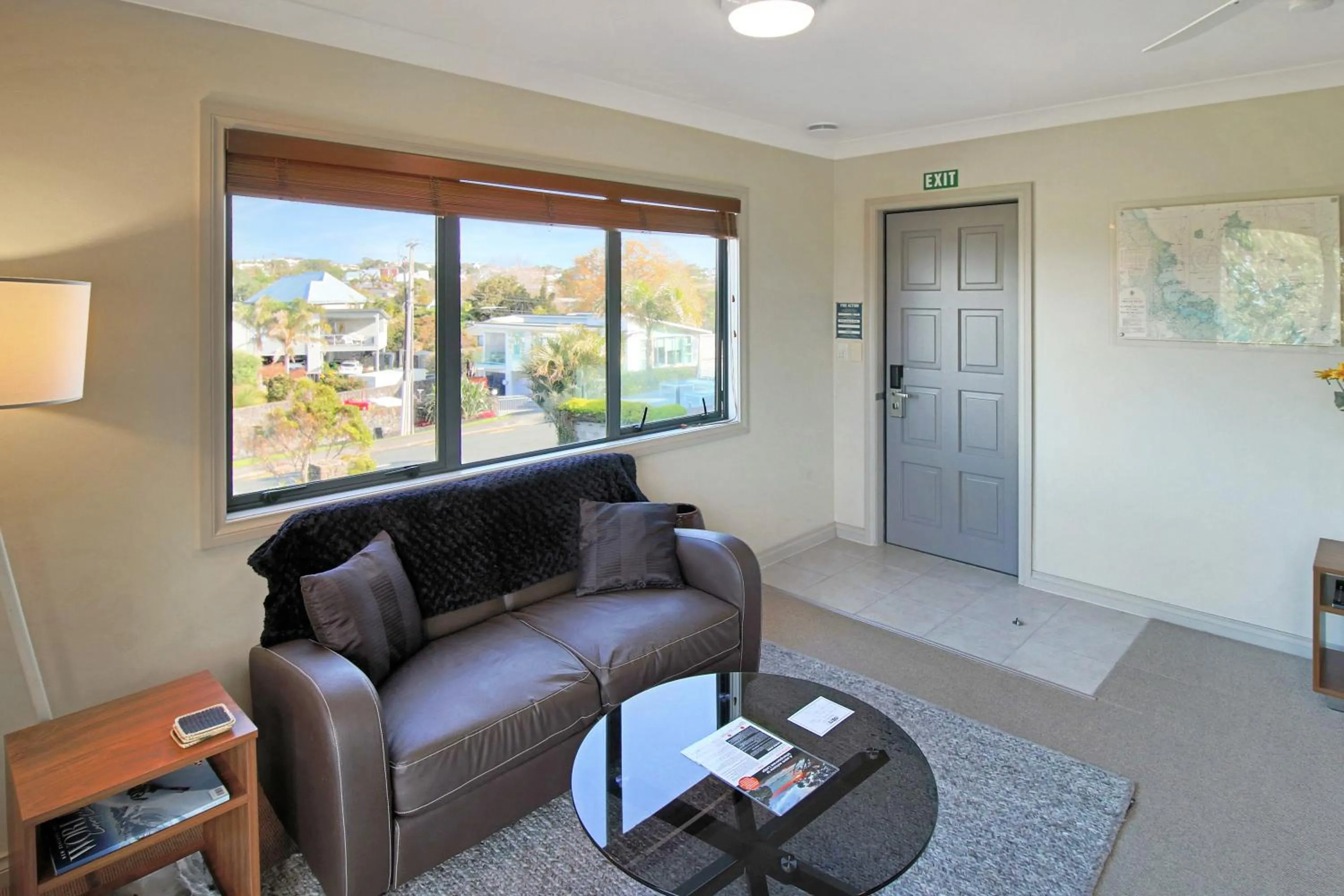 Living room in Whangaparaoa Lodge