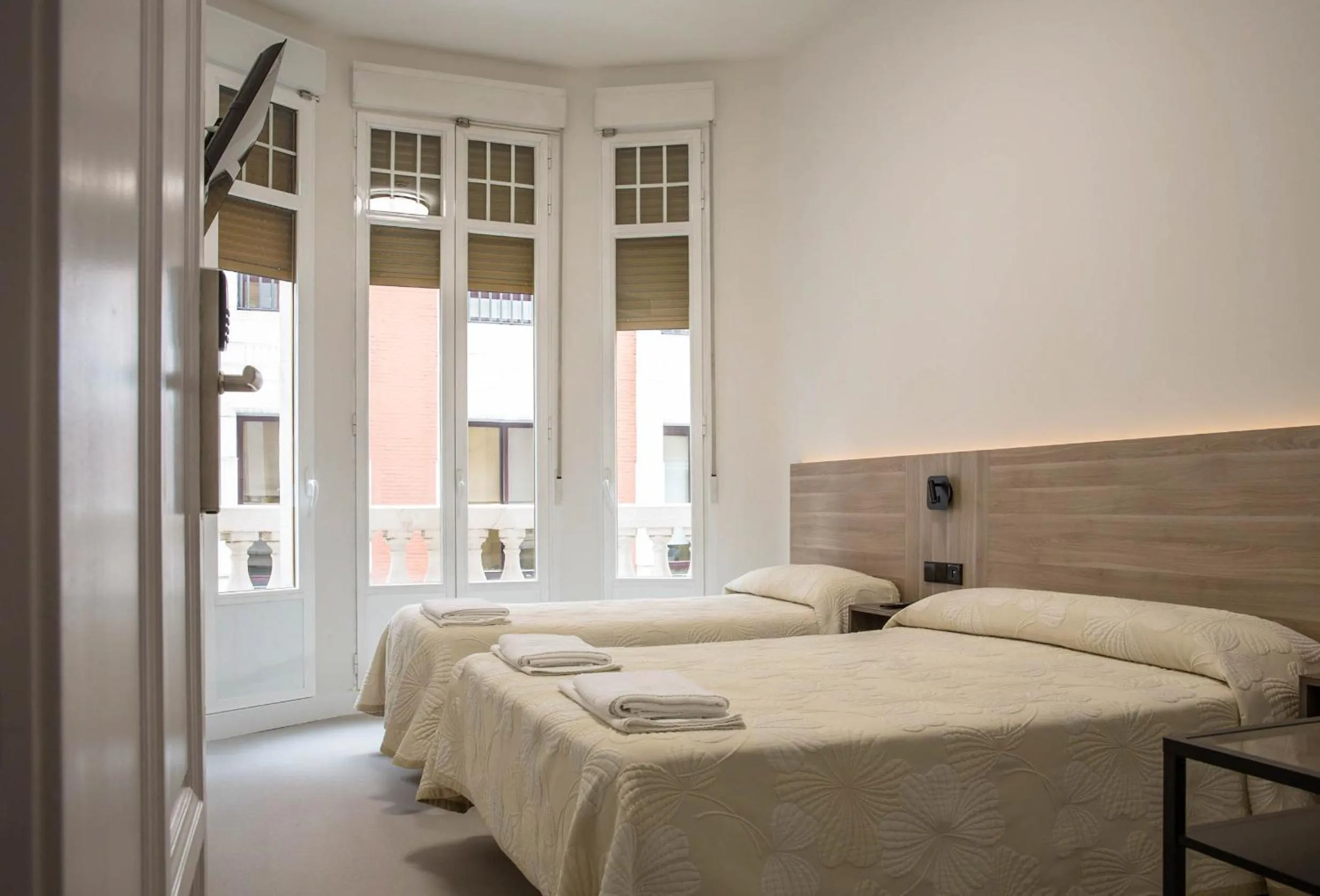 Bed in Hostal Excelsior