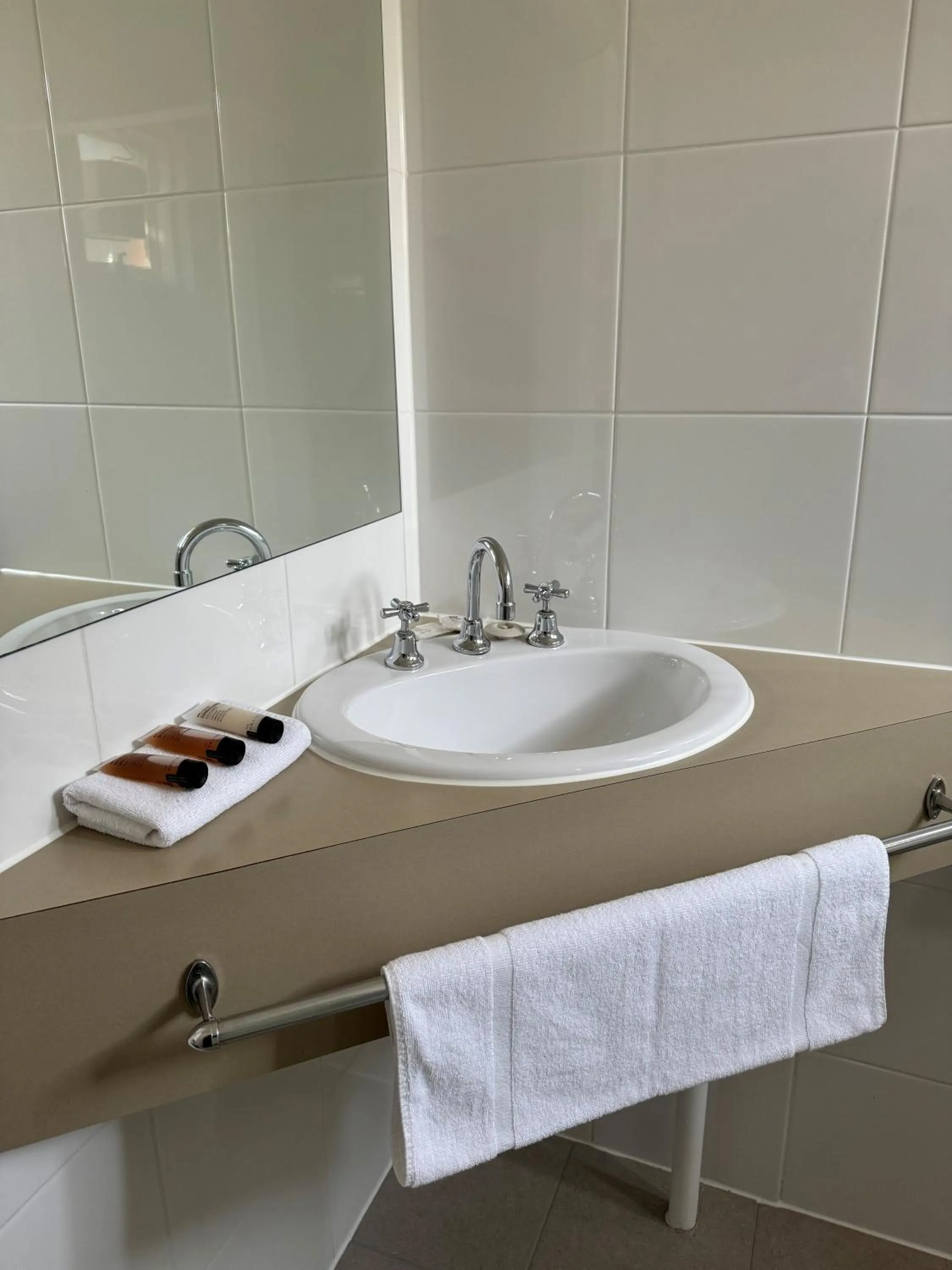 Bathroom in Kaloha Holiday Resort Phillip Island