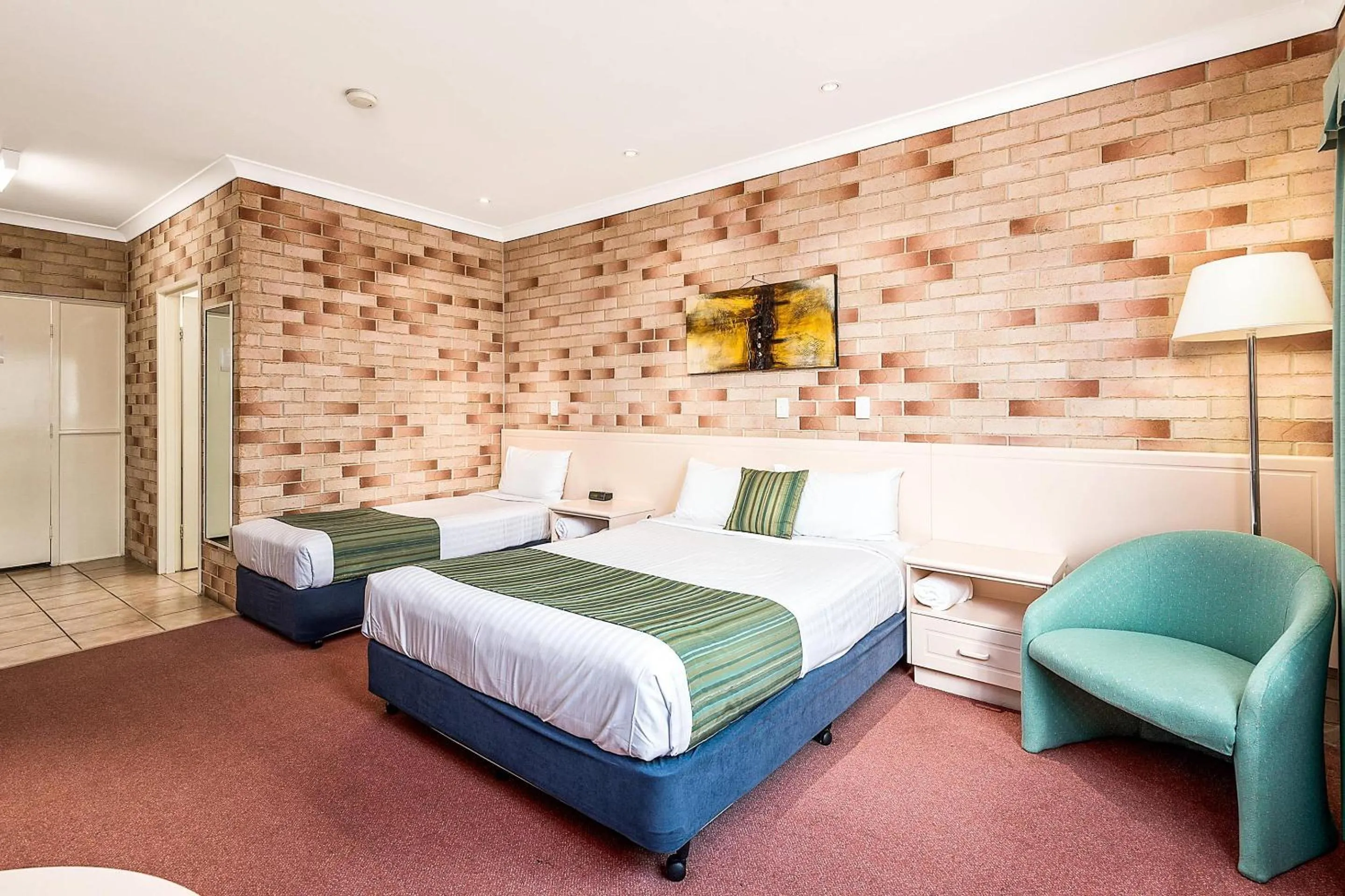 Bedroom, Bed in Comfort Inn Glenfield