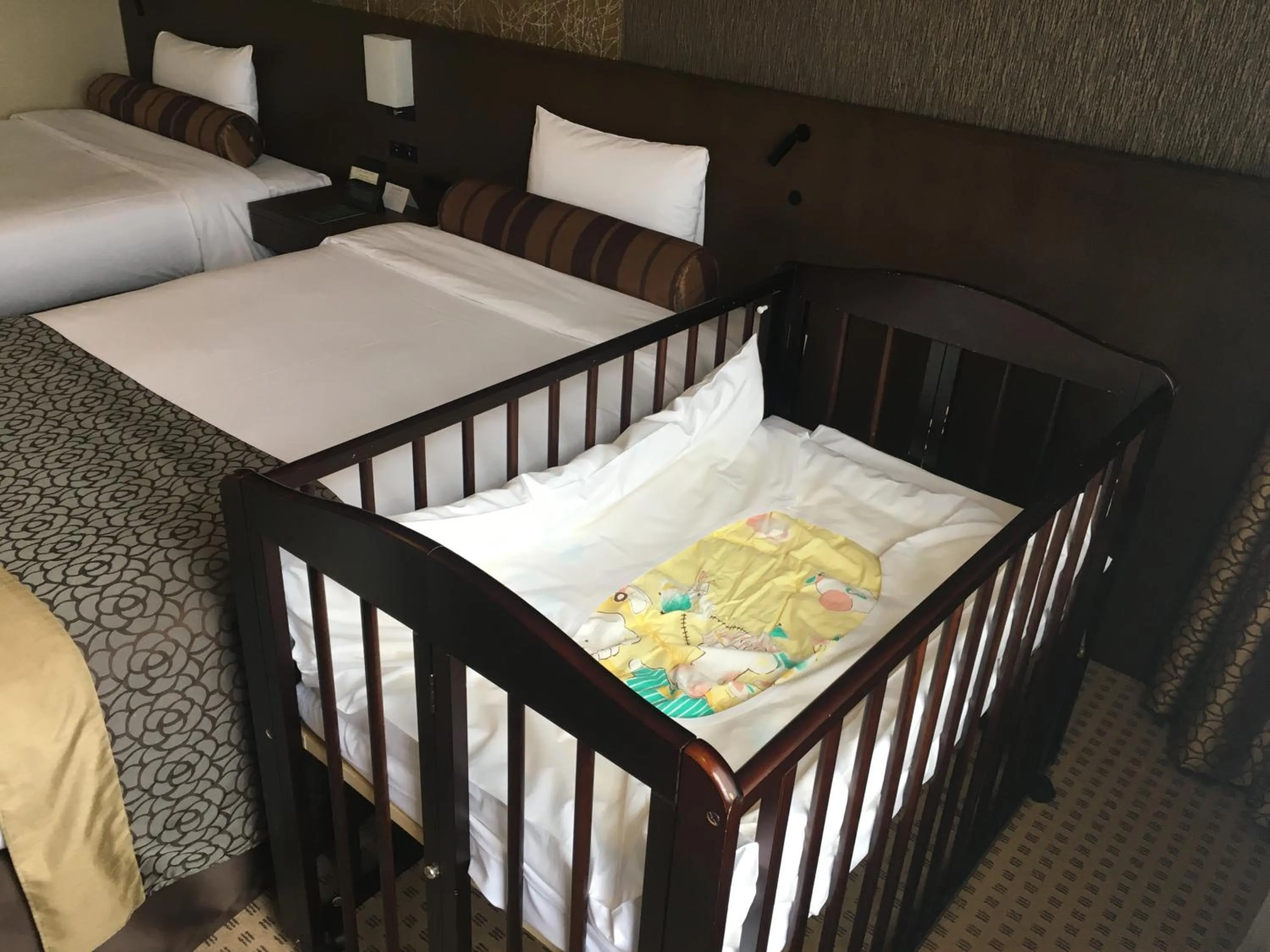 cot, Bed in Hotel Metropolitan Nagano