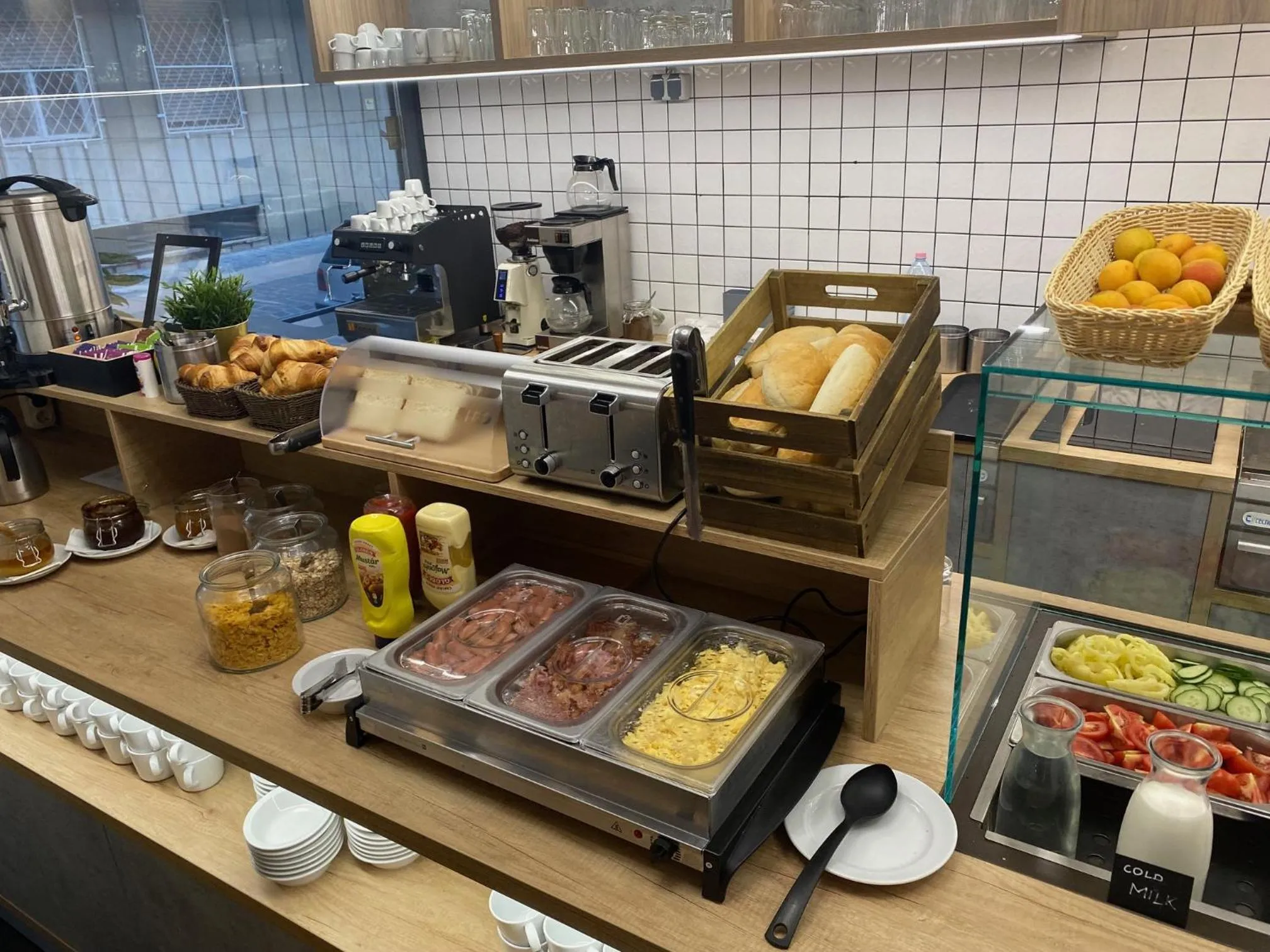 Food and drinks in Hotel Orion