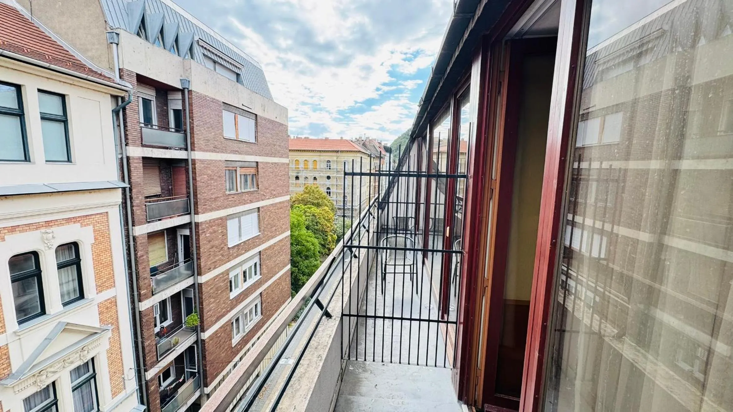 Property building in Hotel Orion