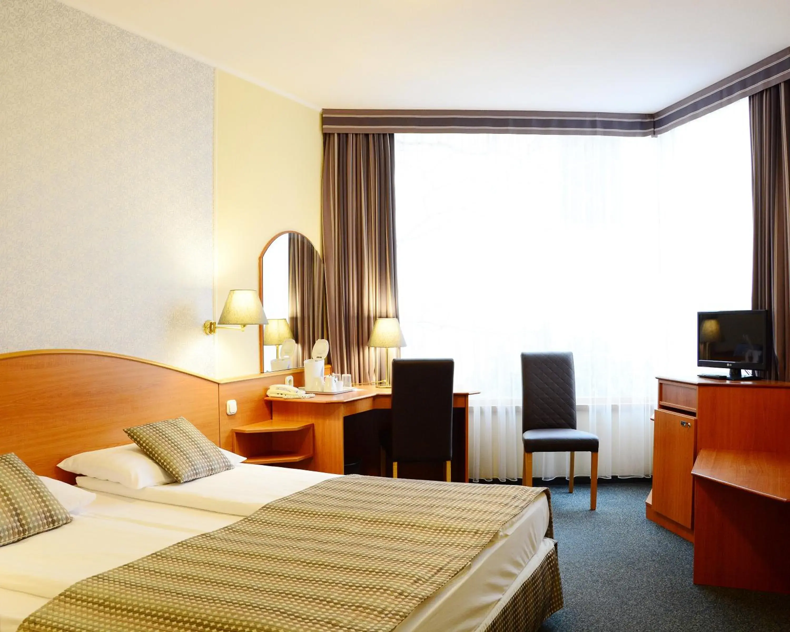 Deluxe Double Room in Hotel Orion Deluxe Double Room in Hotel Orion