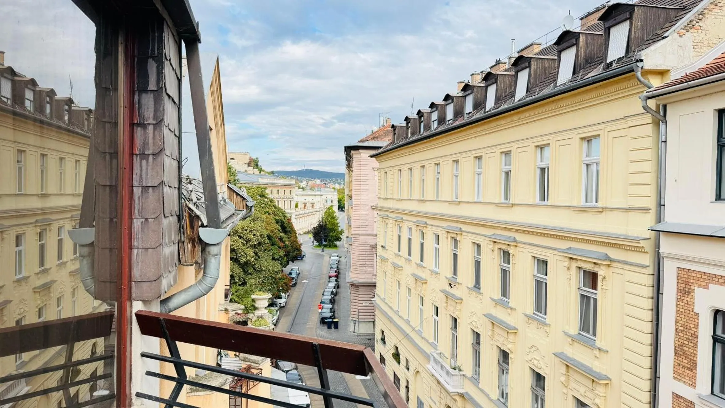 Property building in Hotel Orion