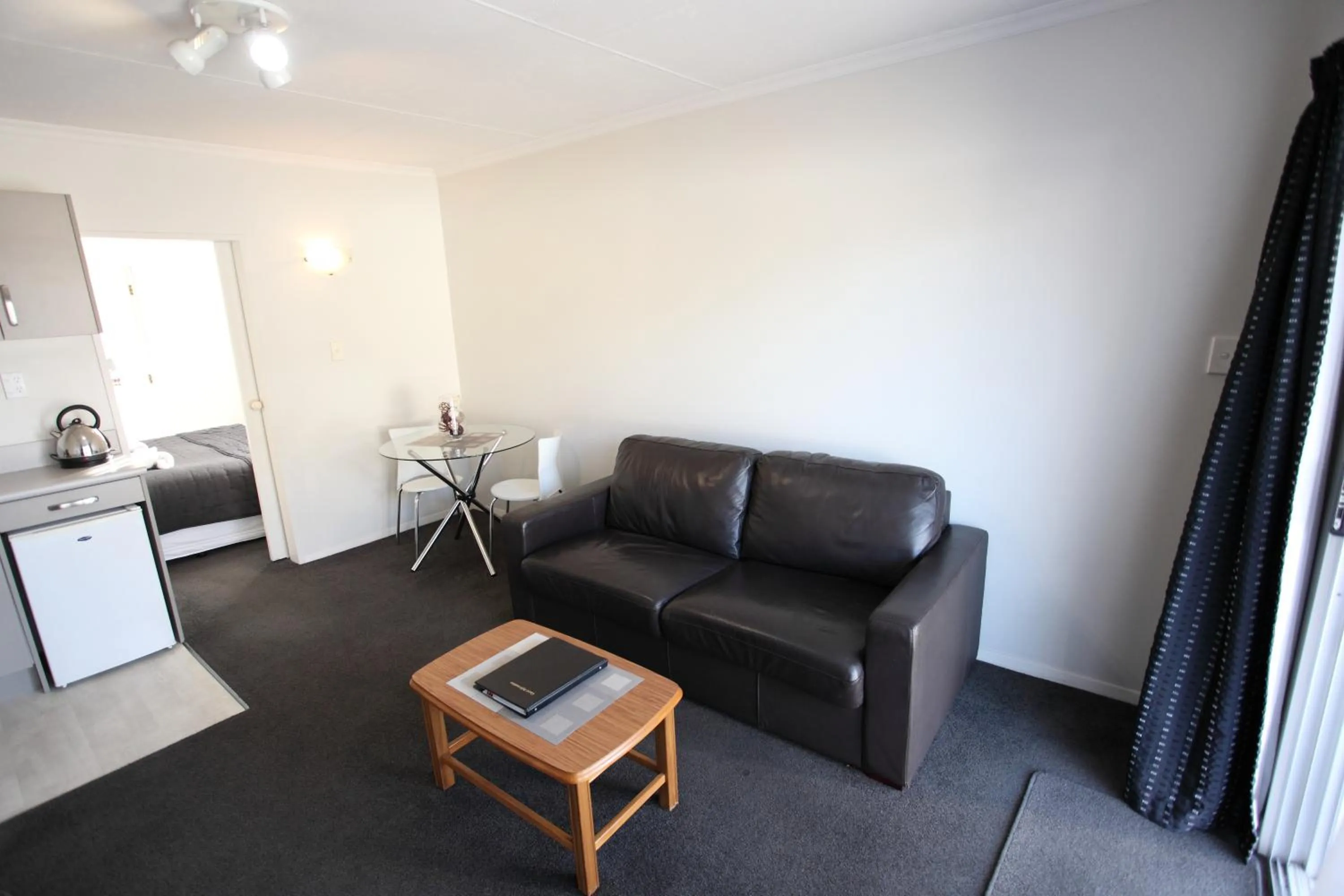 Living room in Aspen on King