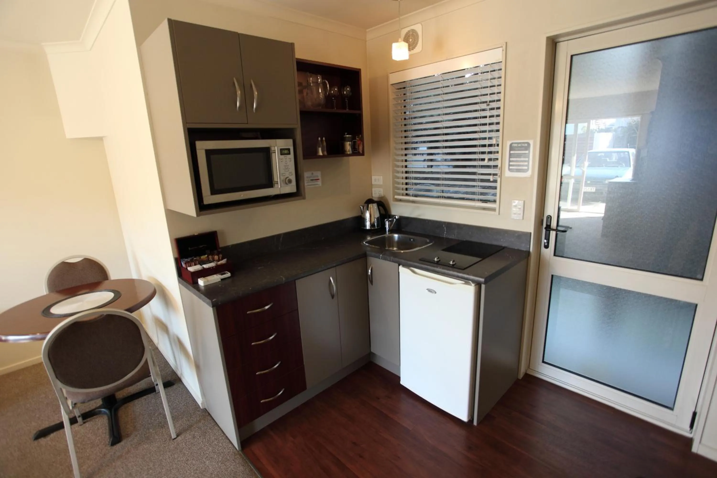 Kitchen or kitchenette in Aspen on King