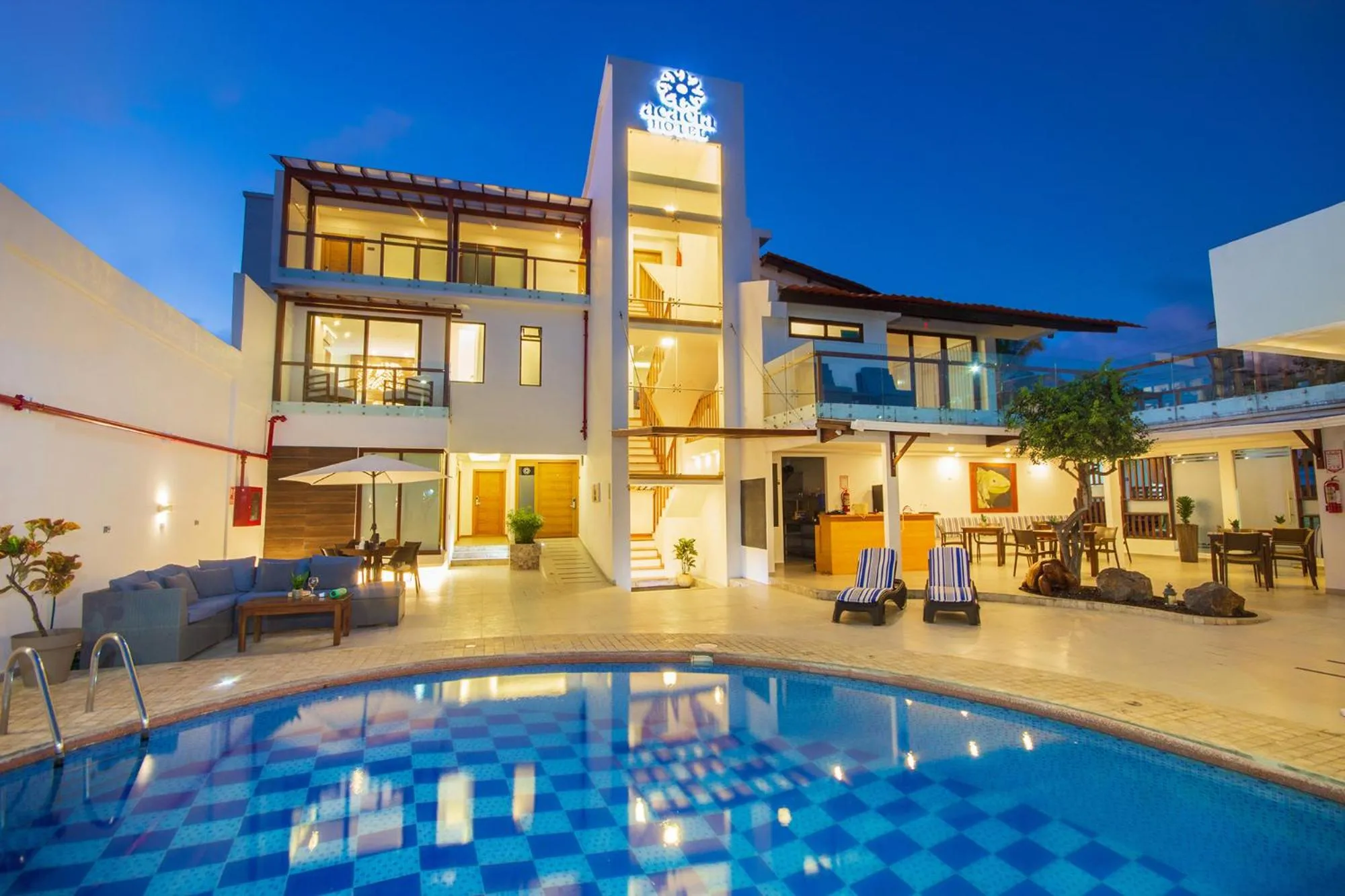 Facade/entrance in Hotel Acacia