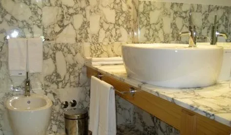 Bathroom in Hotel Certosa