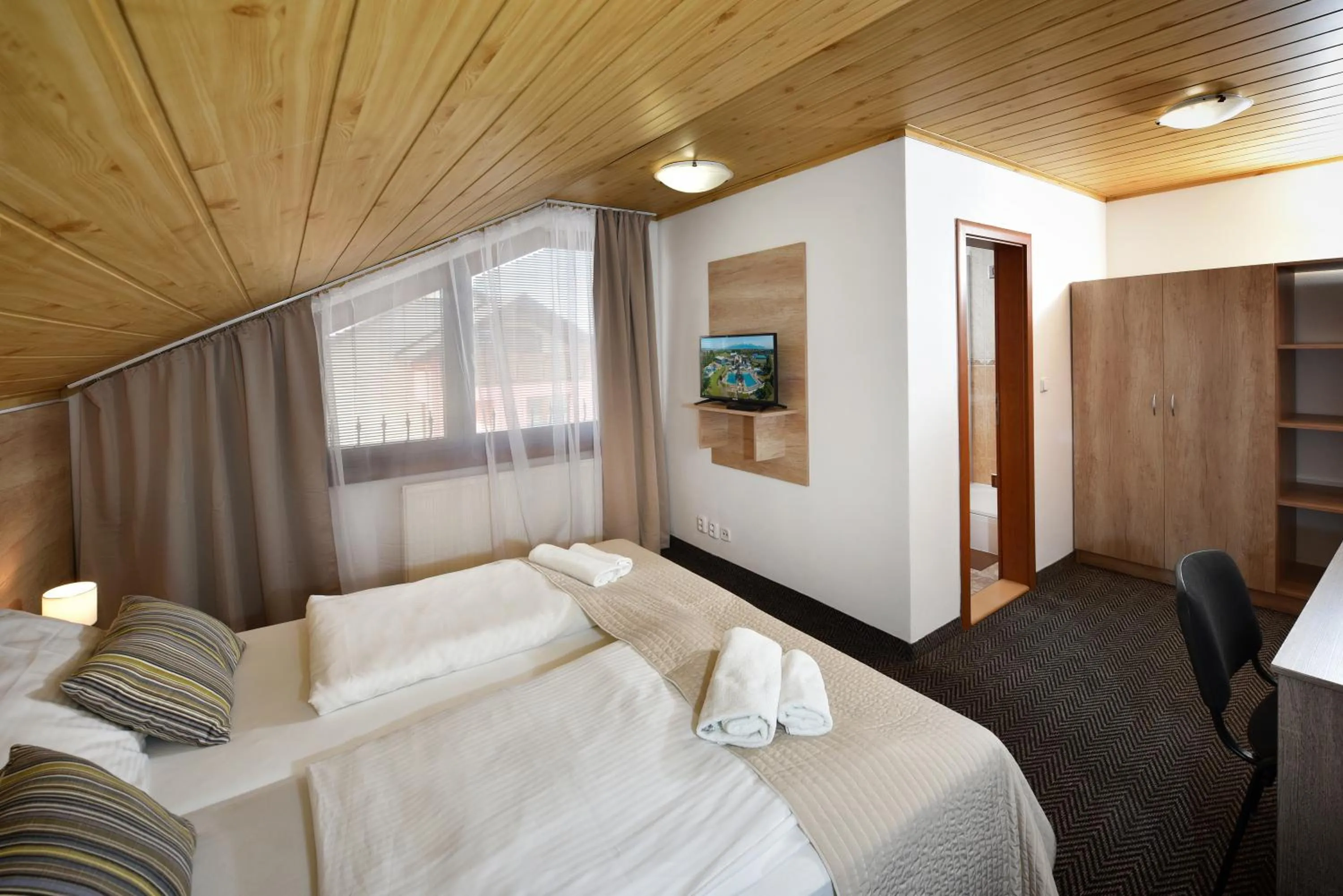 Photo of the whole room, Bed in Vila Martina