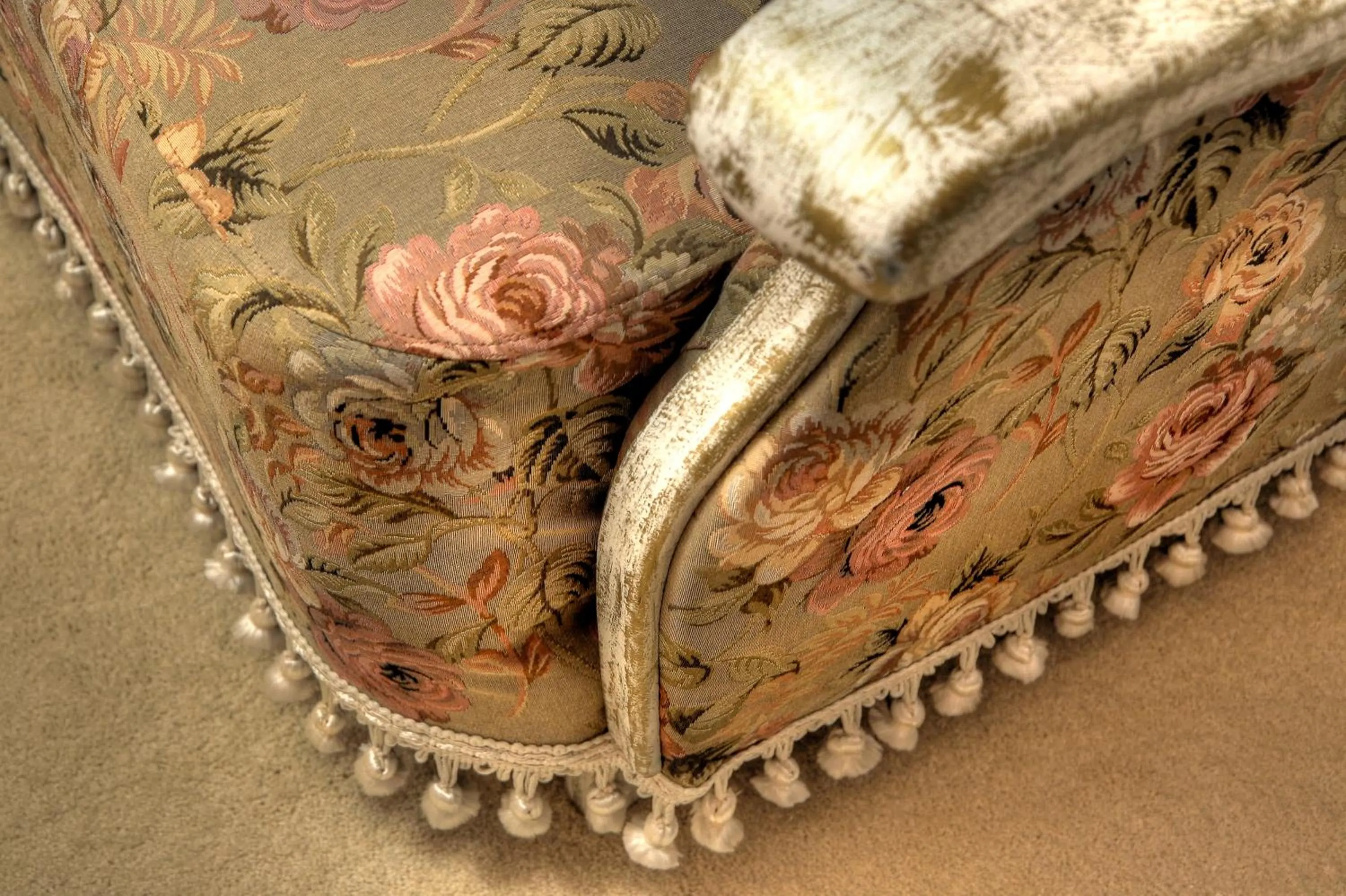 Decorative detail in Family Hotel Mania