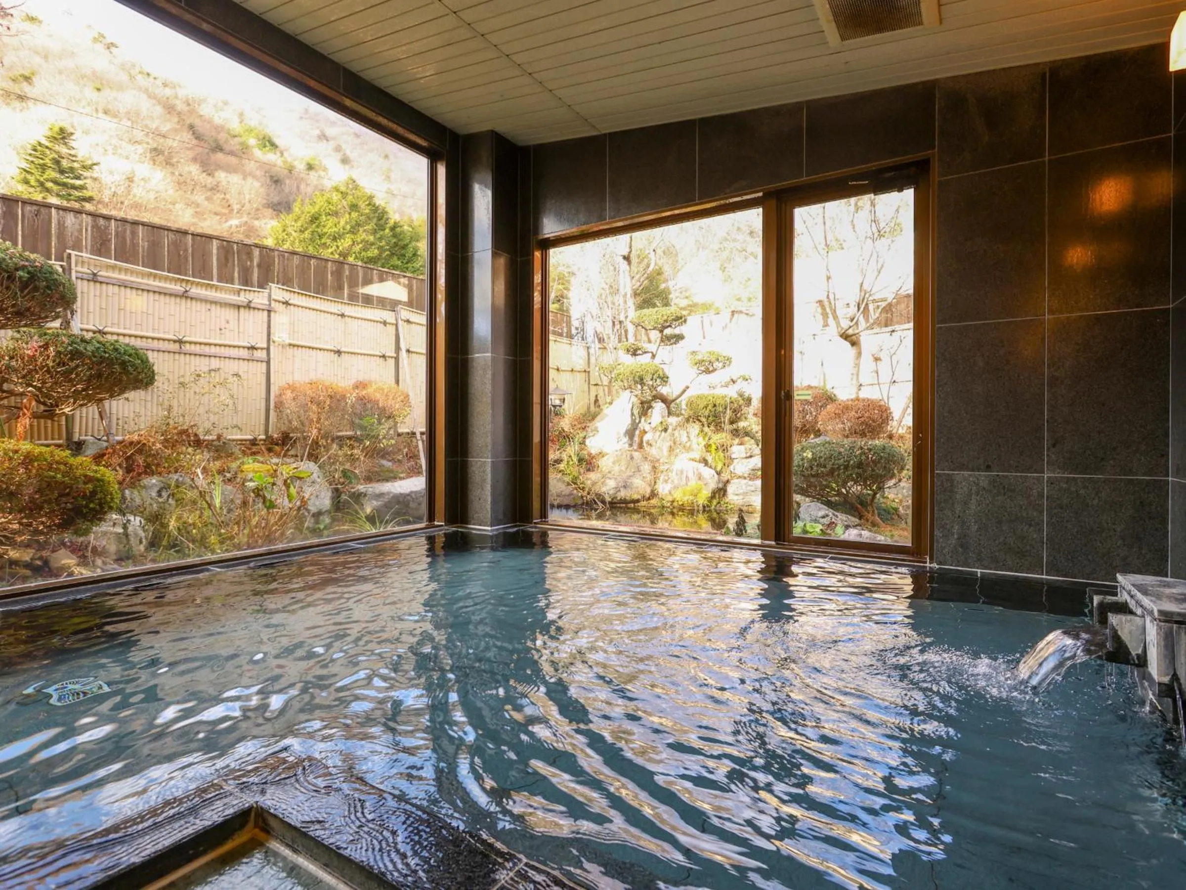 Public Bath in Shoji Mount Hotel
