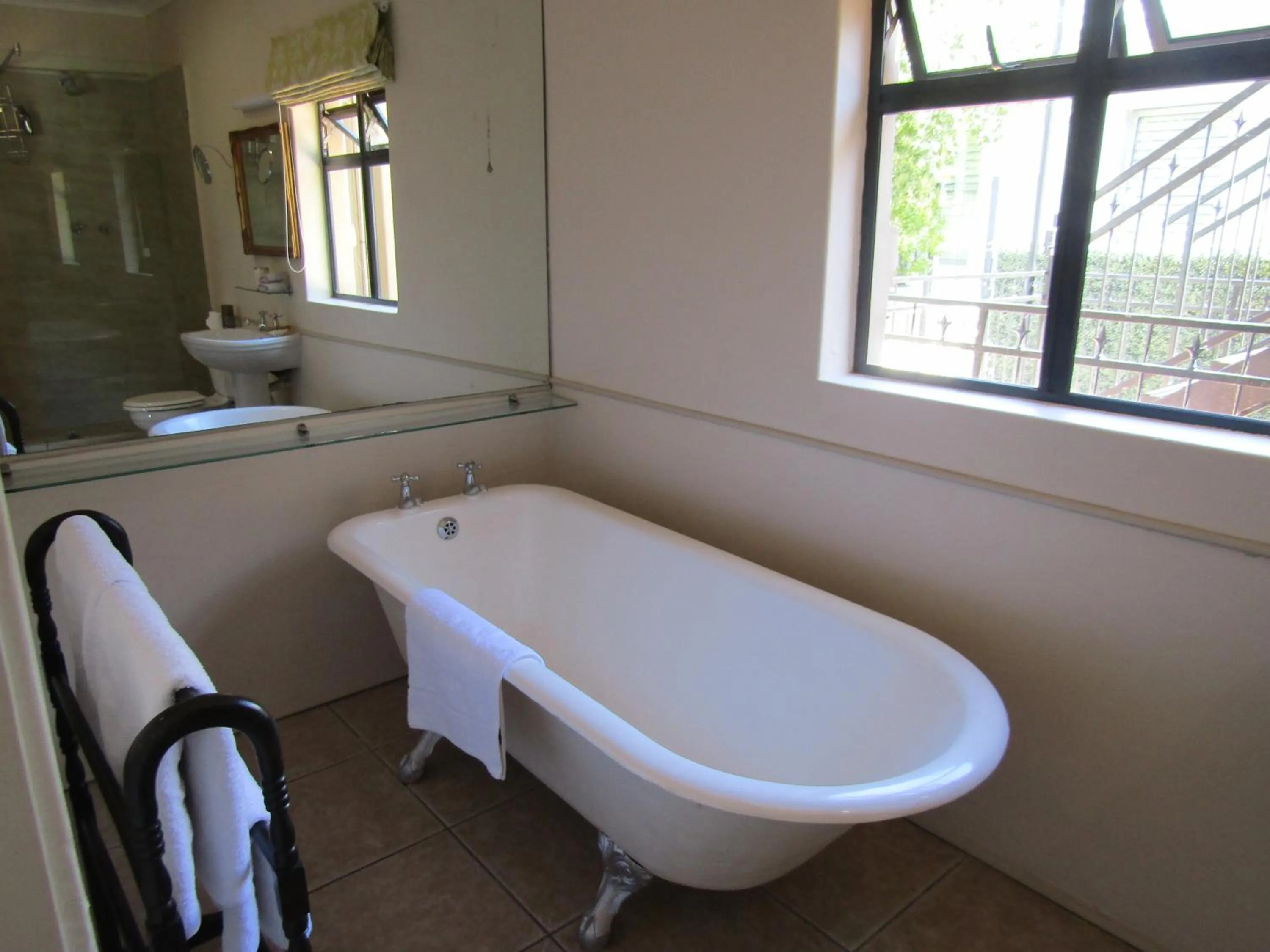 Bathroom in Rosedene Guest House
