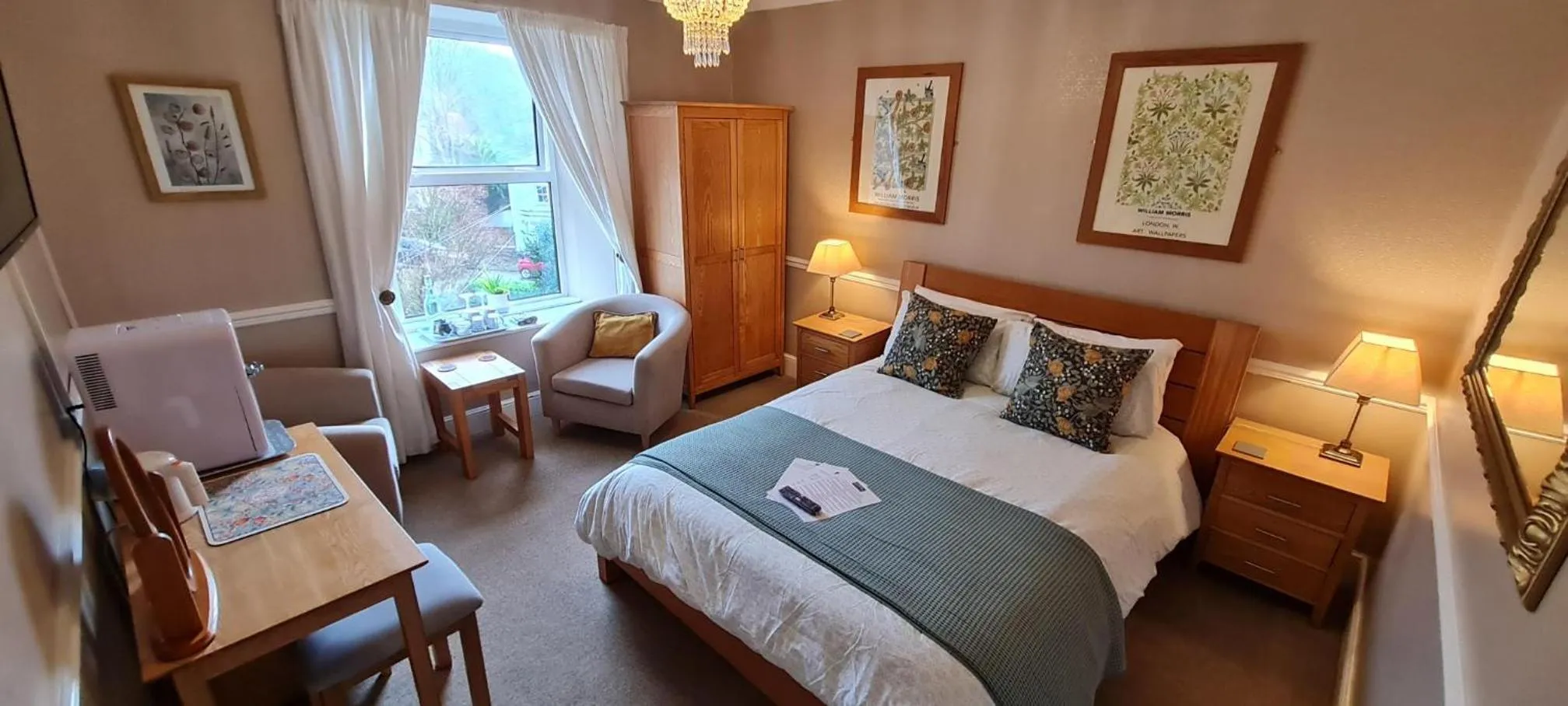 Bed in The Pendennis Guest House