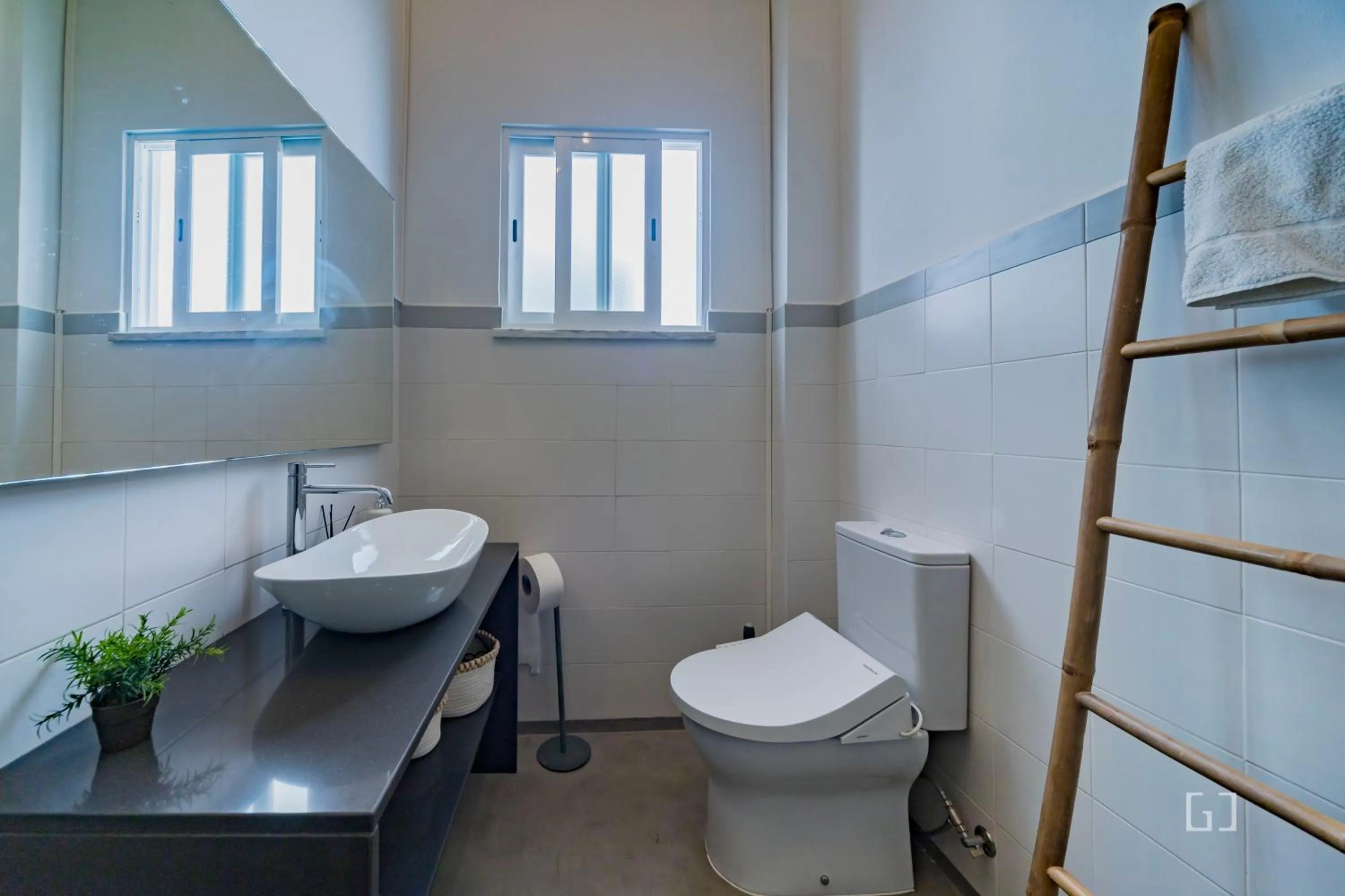 Bathroom in MouraLua