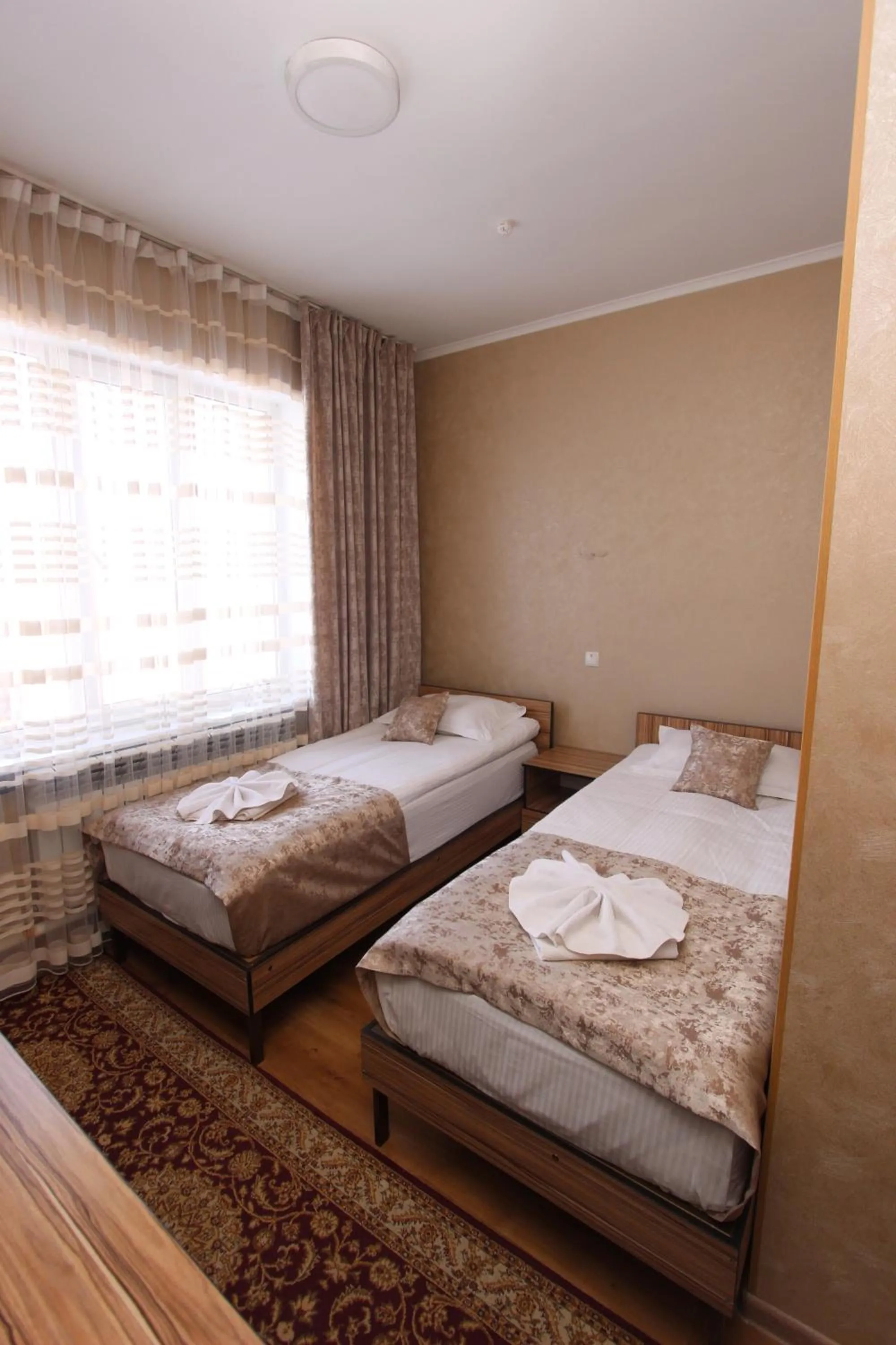 Photo of the whole room in Madanur Hotel