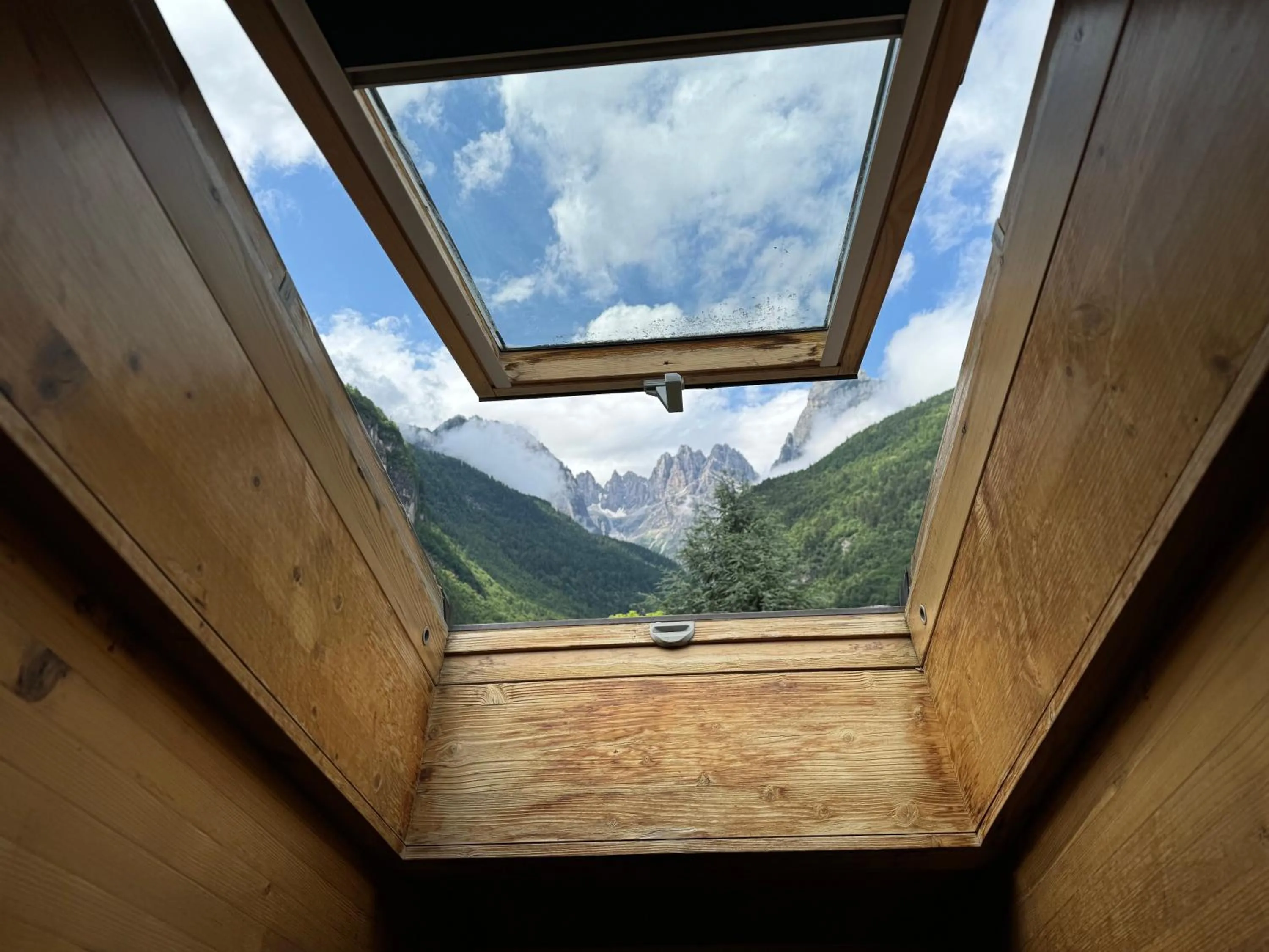 Mountain view in Garden Hotel Bellariva