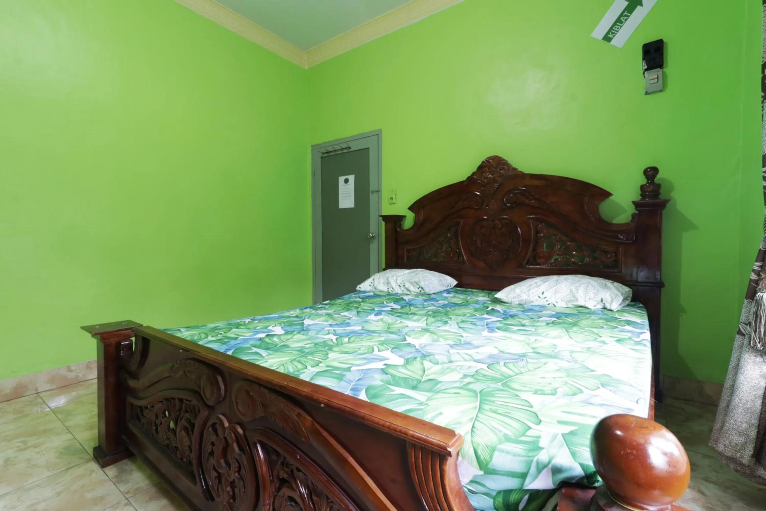 Bed in Waroeng Transit & Depary Homestay