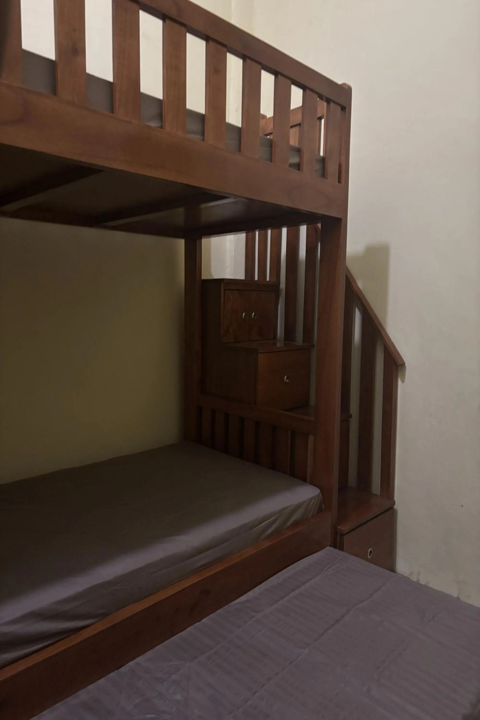 Bed in Waroeng Transit & Depary Homestay