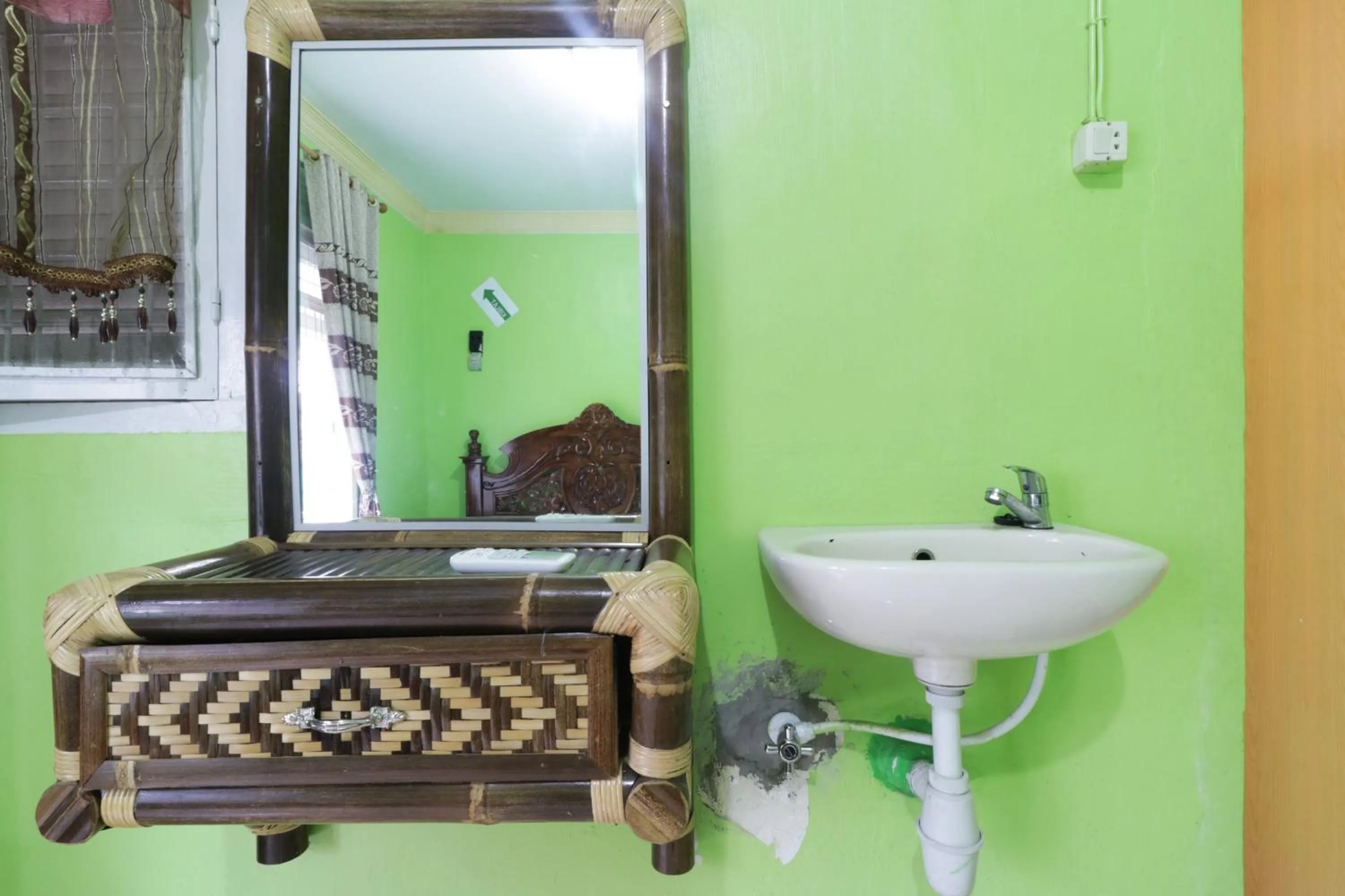 Bathroom in Waroeng Transit & Depary Homestay