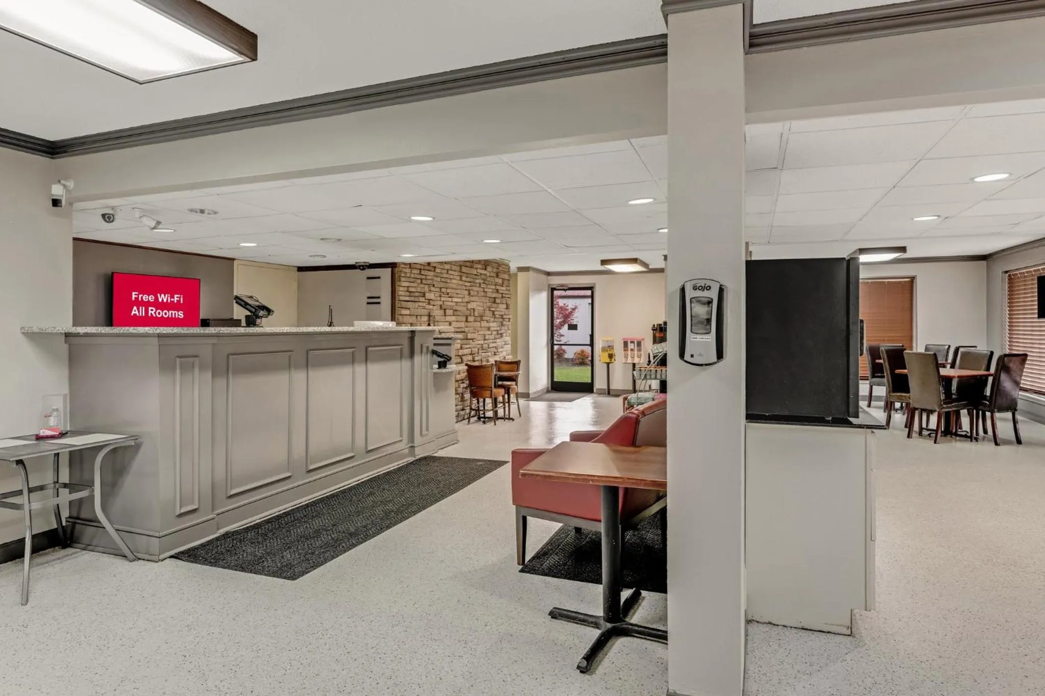 Lobby or reception in Red Roof Inn Kingsport