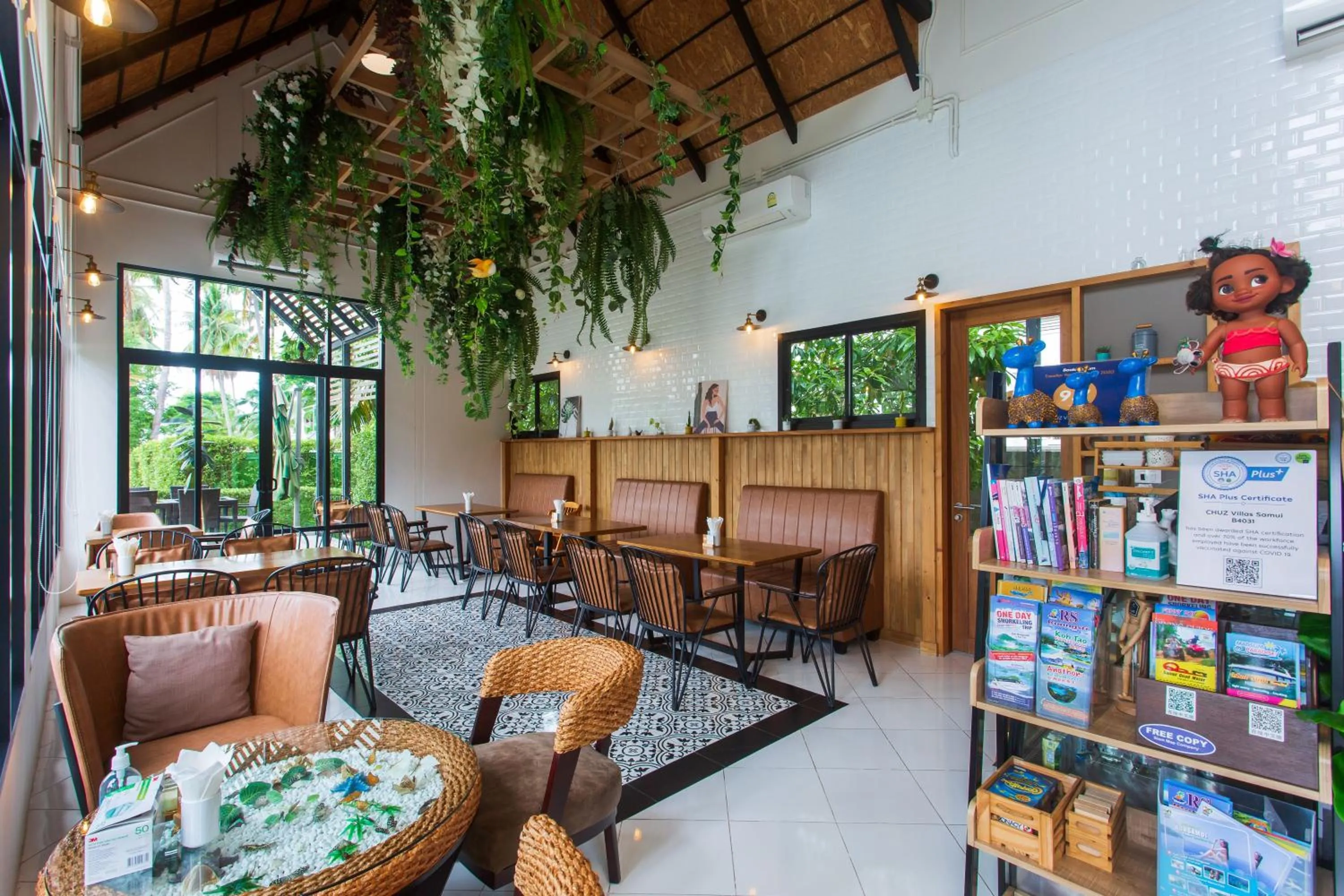 Restaurant/places to eat in CHUZ Villas Samui SHA Plus