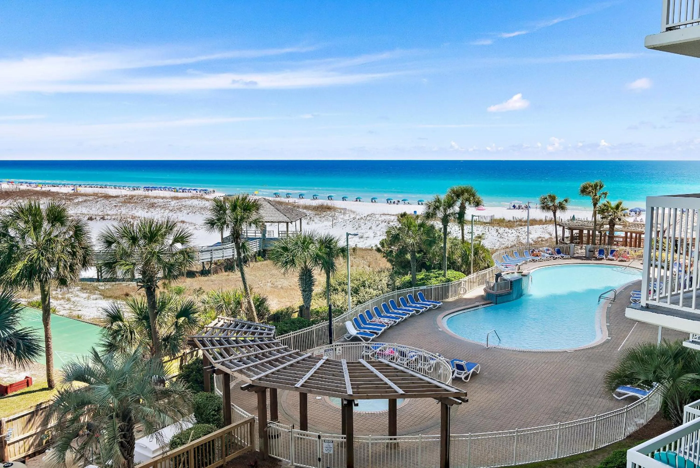 Balcony/Terrace in Pelican Beach Resort by Tufan