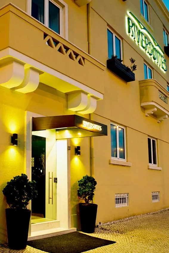 Property building in Riversuites