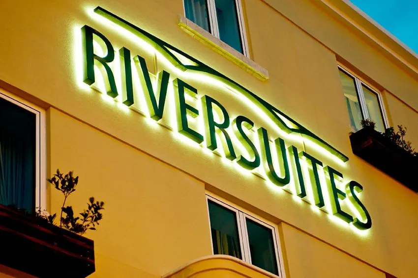 Property building in Riversuites