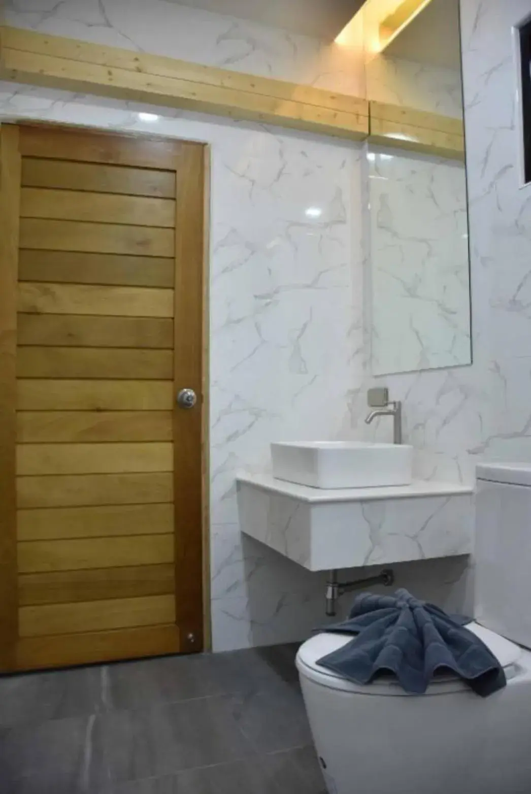 Superior Queen Room in Momento Bangtao Beach Superior Queen Room in Momento Bangtao Beach