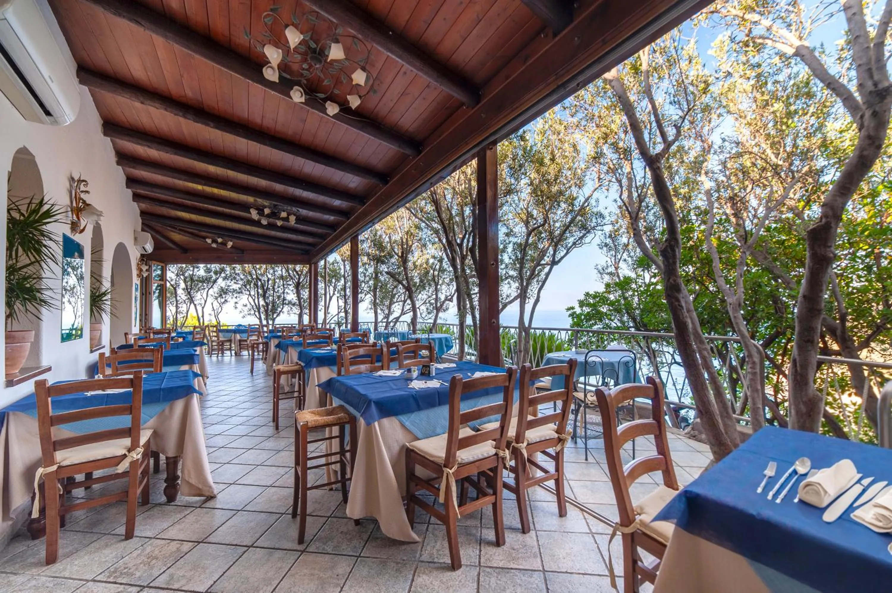 Restaurant/places to eat in Punta Chiarito Resort