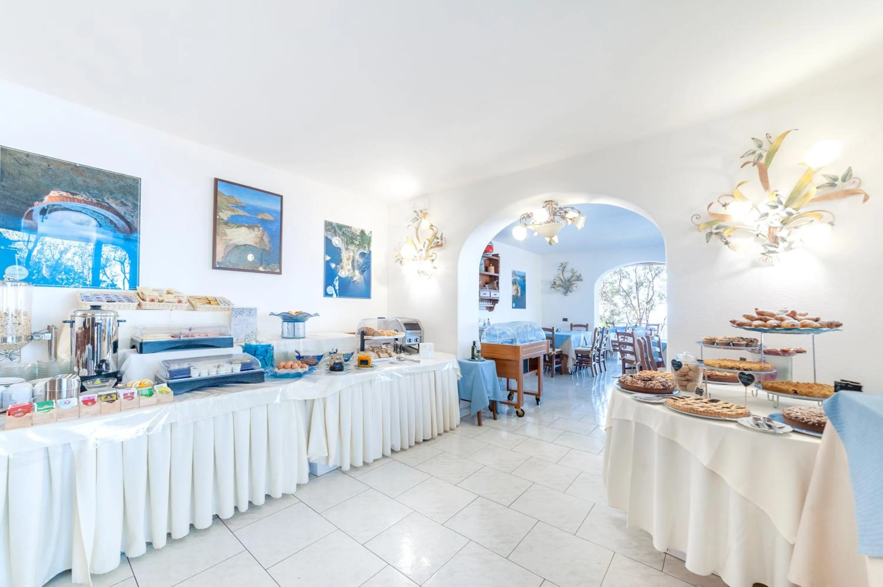 Breakfast in Punta Chiarito Resort