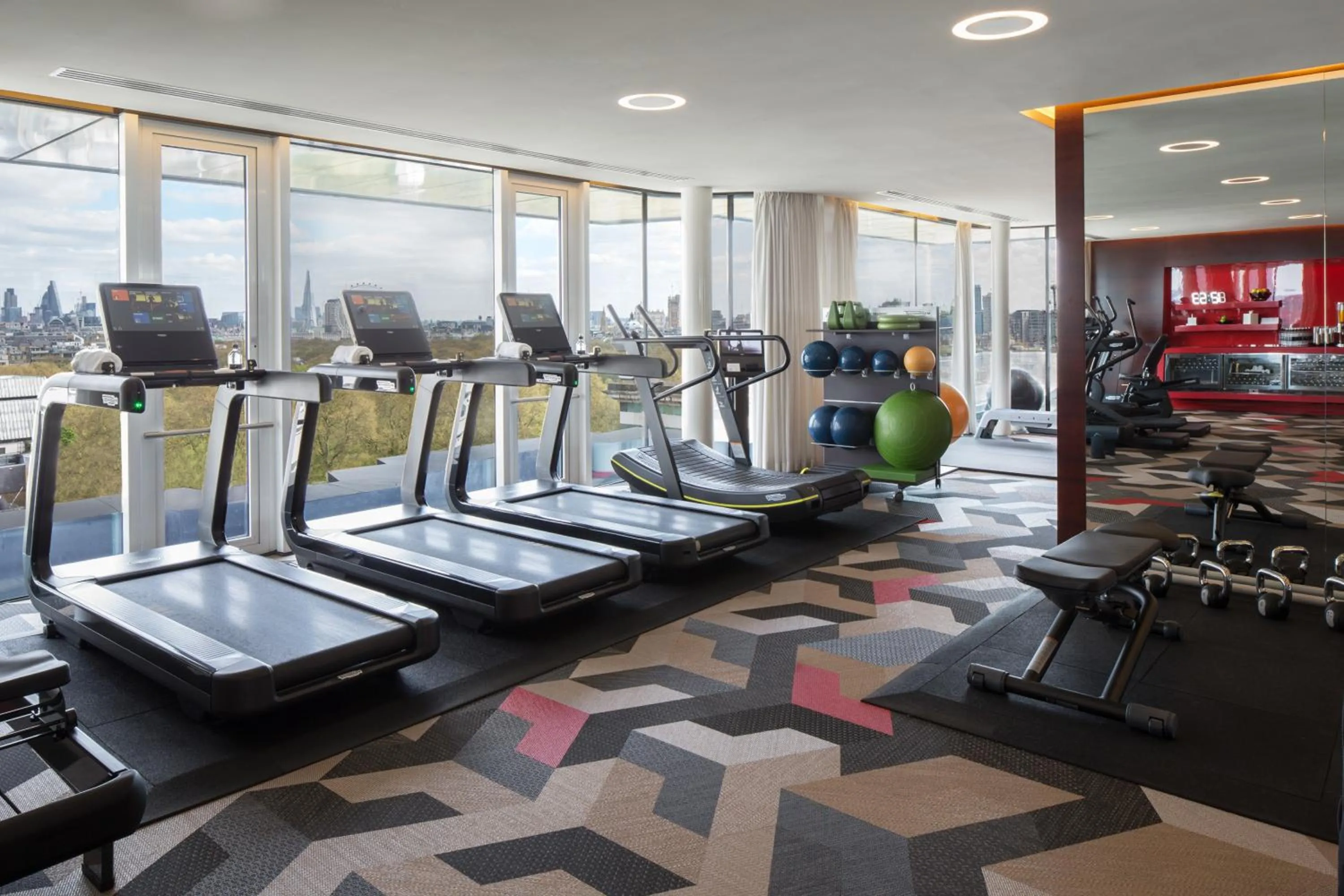 Fitness centre/facilities in Four Seasons Hotel London at Park Lane
