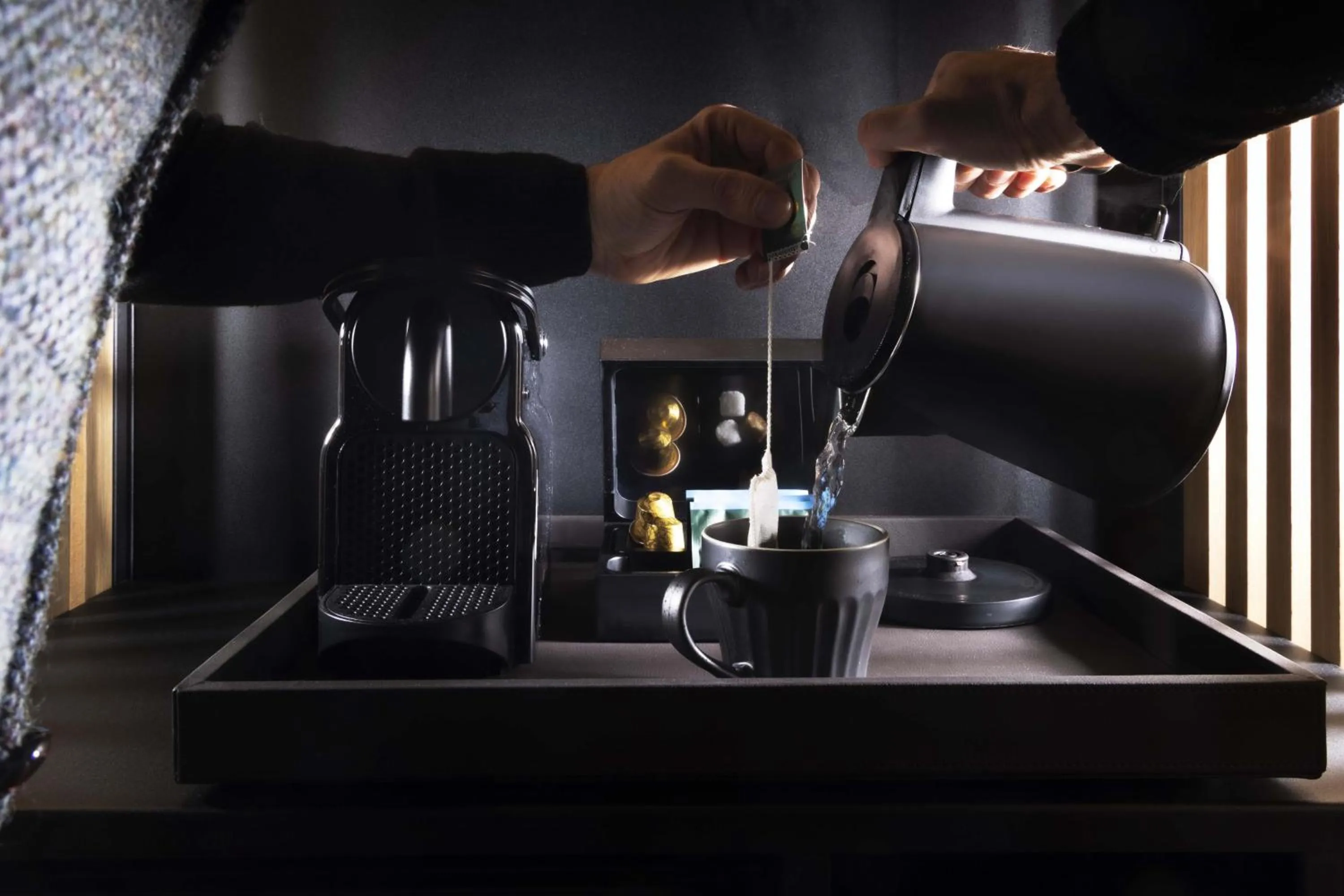 Coffee/tea facilities in Victoria Palace Hotel