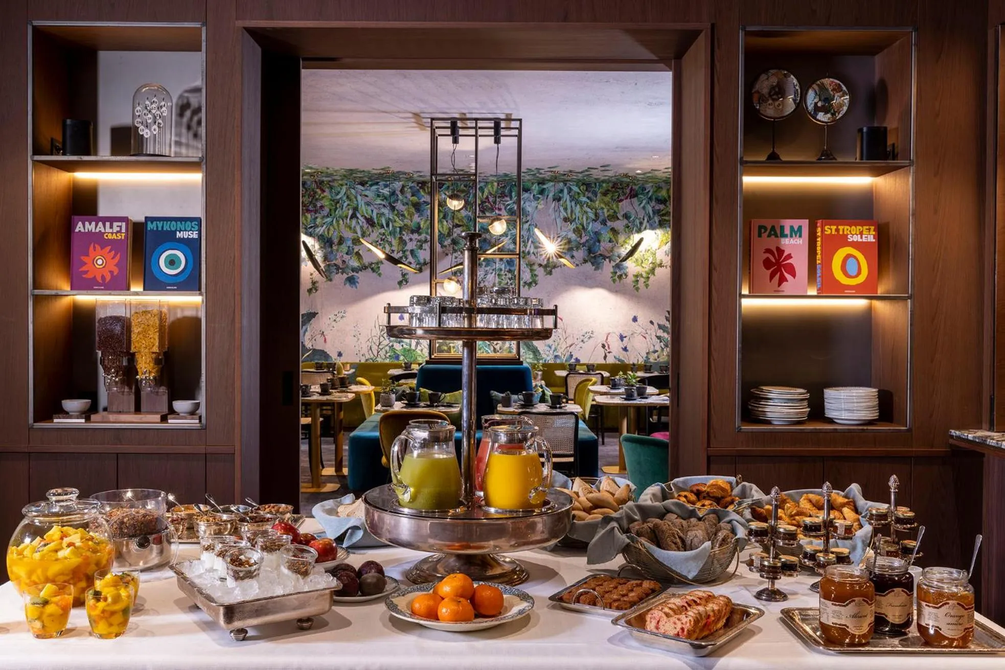 Breakfast in Victoria Palace Hotel